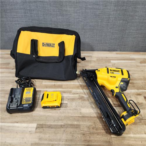 HOUSTON LOCATION - AS - IS DEWALT 20V MAX XR Lithium-Ion Cordless 2-1/2 in. 15-Gauge Finish Nailer Kit