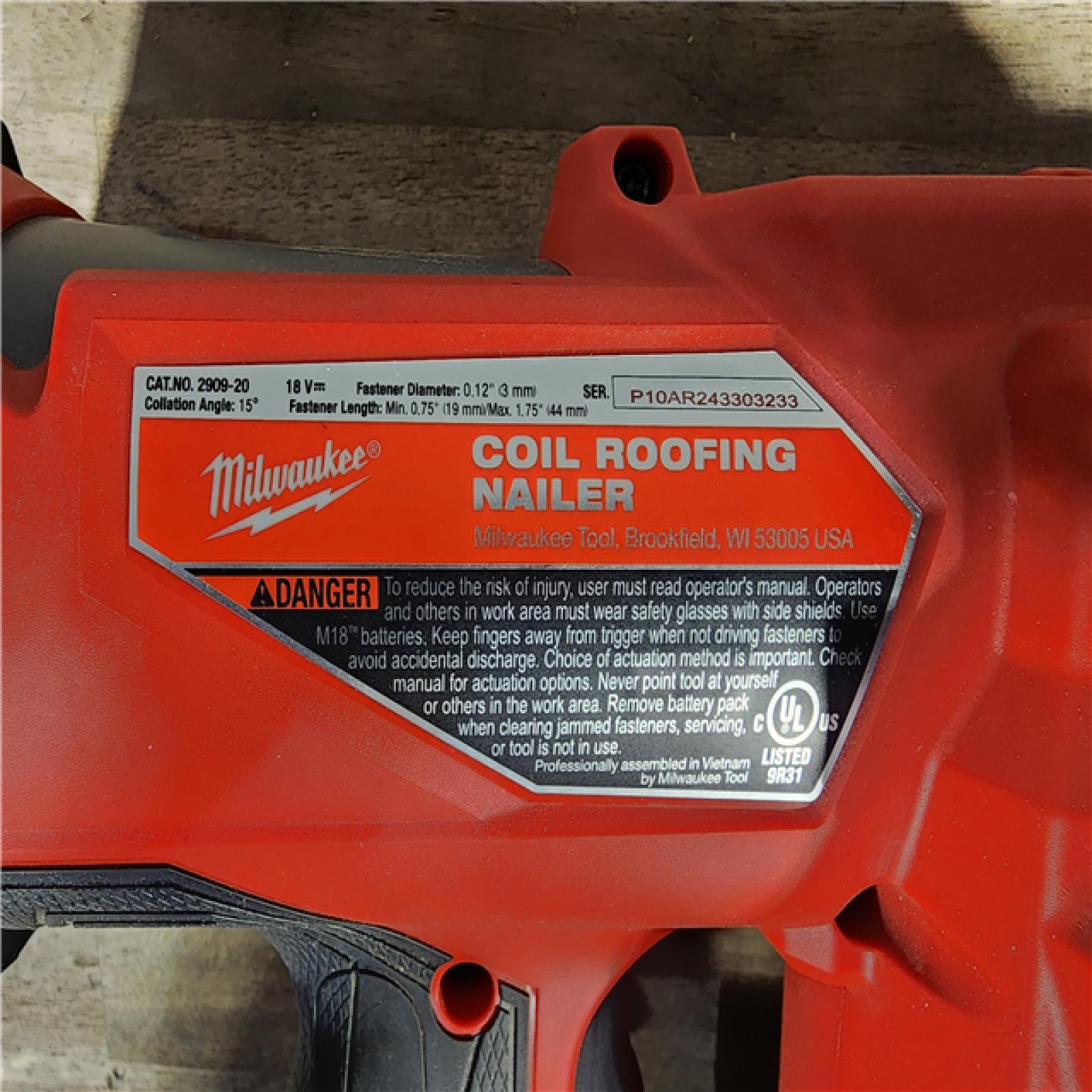 HOUSTON LOCATION - AS-IS (APPEARS LIKE NEW) Milwaukee M18 FUEL Coil Roofing Nailer (TOOL ONLY)