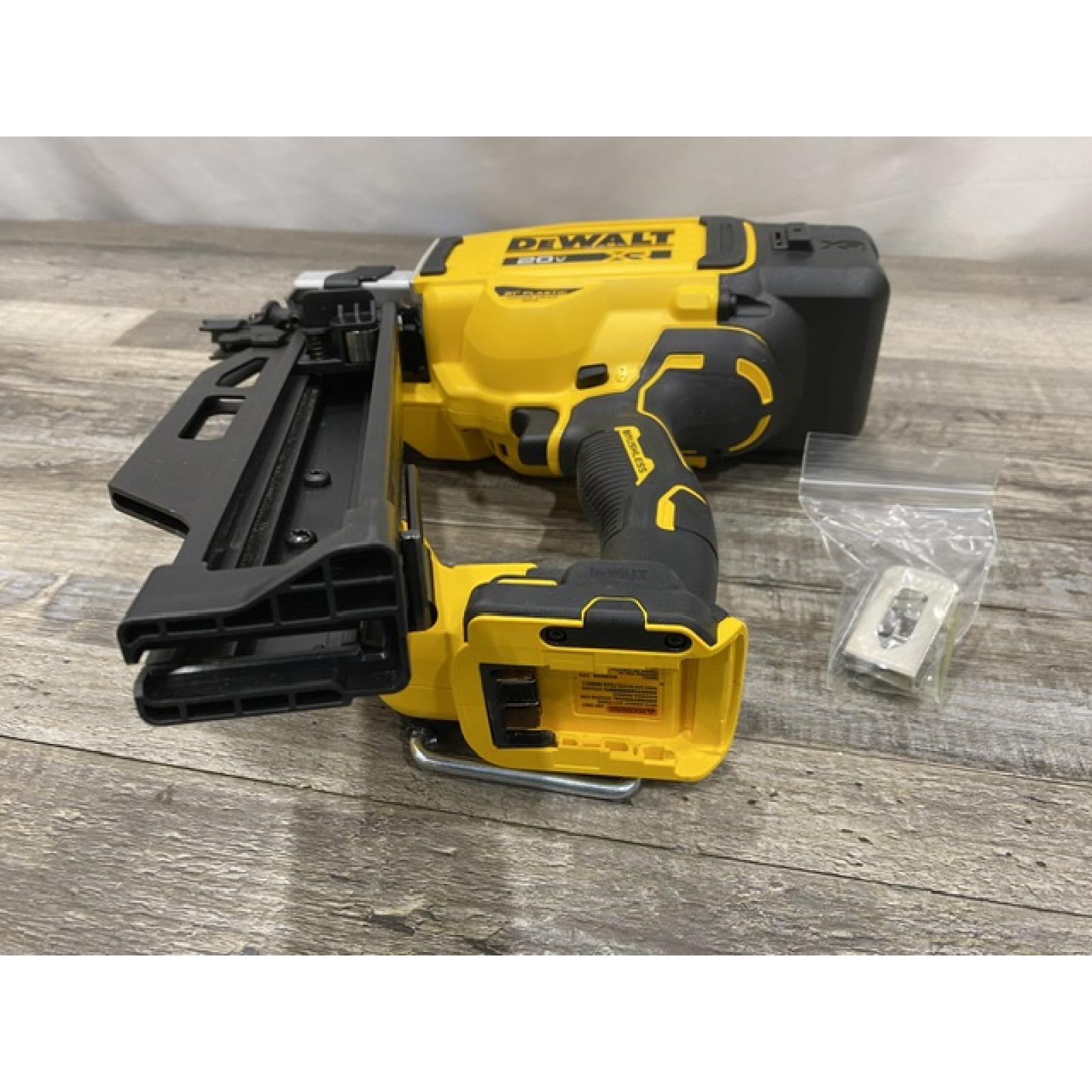 AS-IS DEWALT 20-Volt 21° Cordless Framing Nailer (Tool-Only)