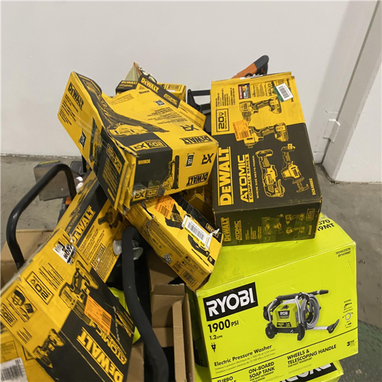 Dallas Location - As-Is Tool Pallet