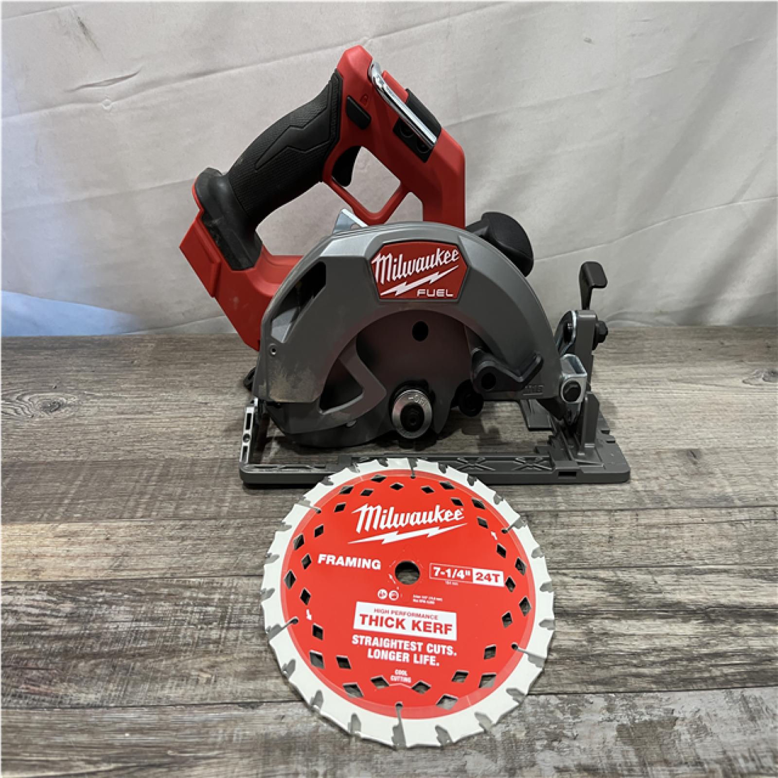 AS-IS Milwaukee FUEL 18V Lithium-Ion Brushless Cordless 7-1/4 in. Circular Saw (Tool-Only)