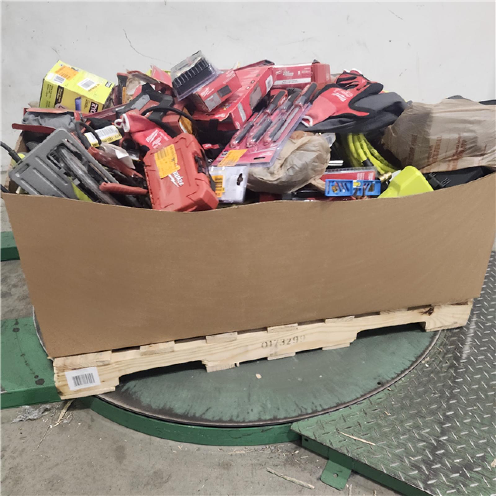 Dallas Location - As-Is Tool Pallet