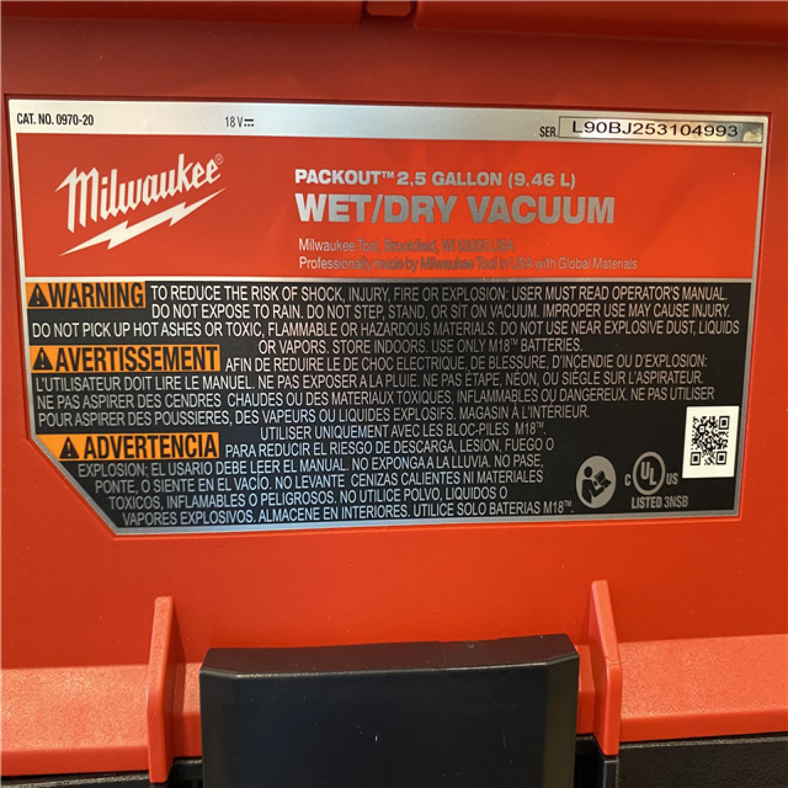 AS-IS Milwaukee FUEL PACKOUT 18-Volt Lithium-Ion Cordless 2.5 Gal. Wet/Dry Vacuum (Vacuum-Only)