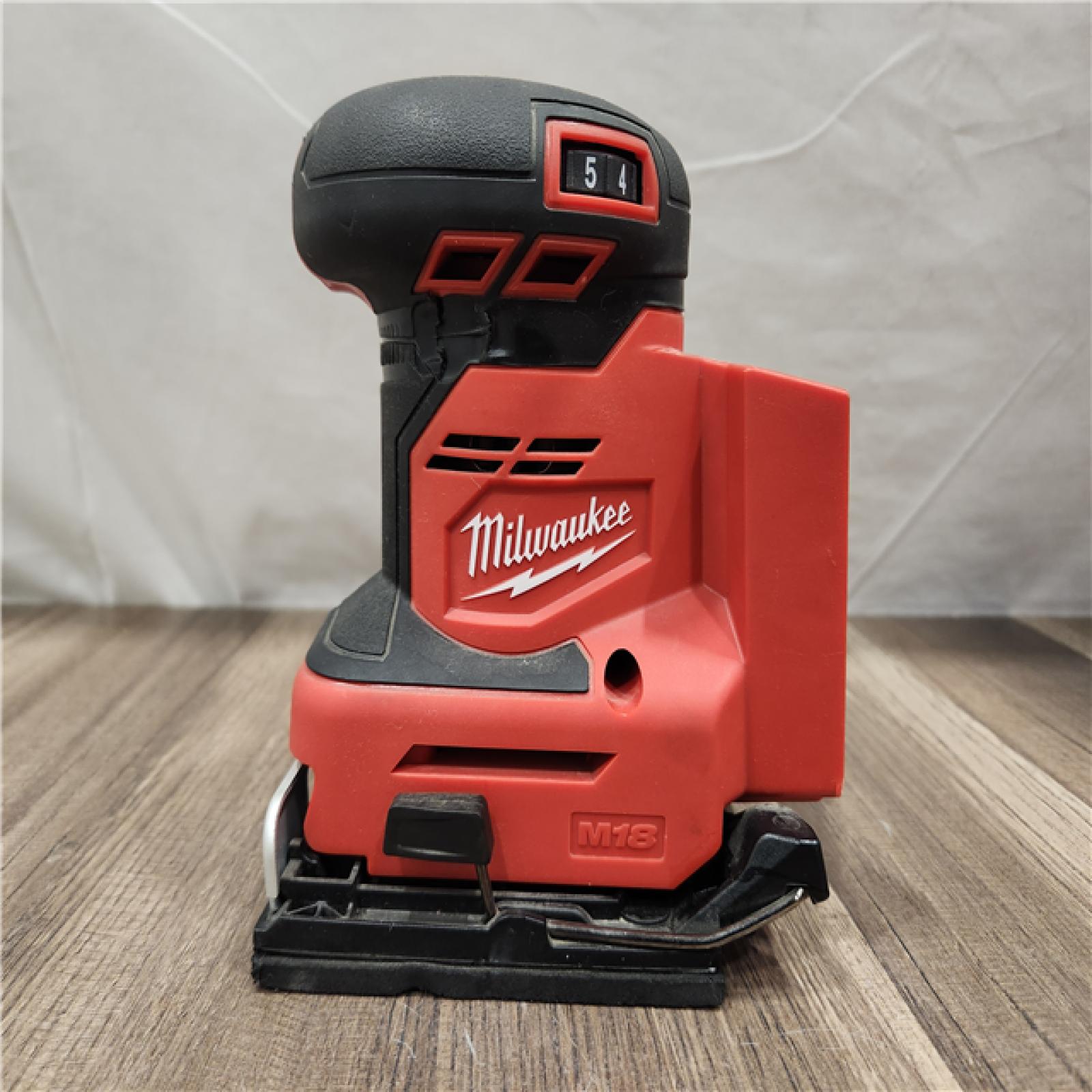 AS-IS- Milwaukee 1/4 in. Sheet Sander (Tool-Only)