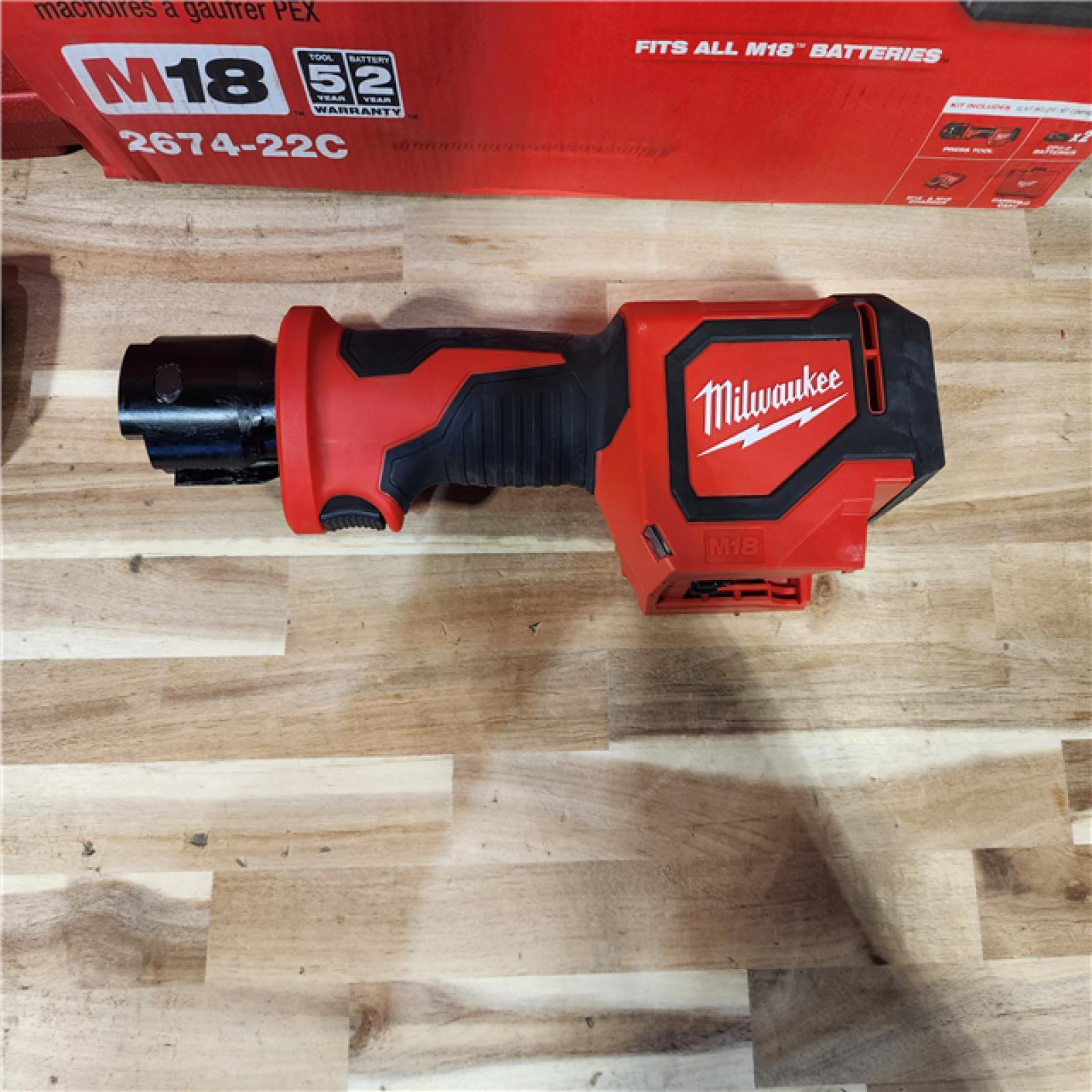 HOUSTON LOCATION - AS-IS MILWAUKEE 2674-22C M18 Short Throw Press Tool Kit with PEX Crimp Jaws