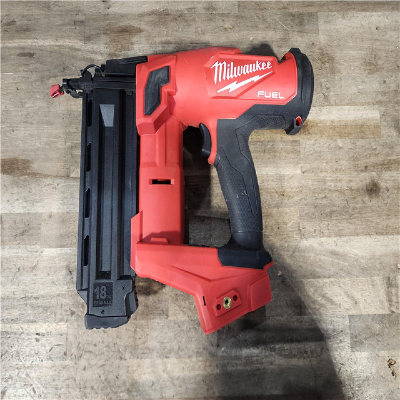 HOUSTON LOCATION - AS-IS Milwaukee M18 FUEL 18 Gauge Brad Nailer (TOOL ONLY)