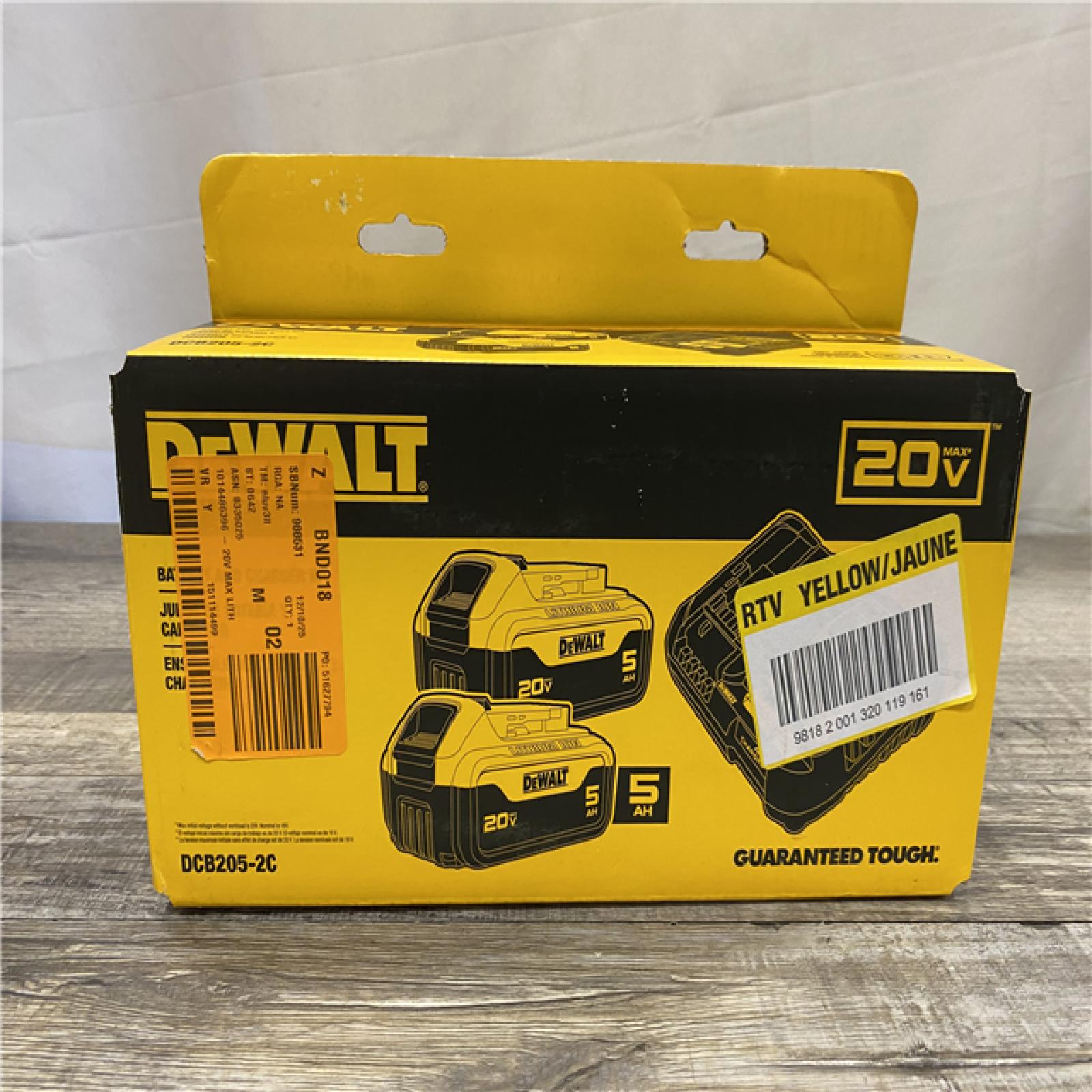 NEW - DEWALT 20V MAX Lithium-Ion Battery Starter Kit with 5.0 Ah Batteries (2-Pack) and Charger