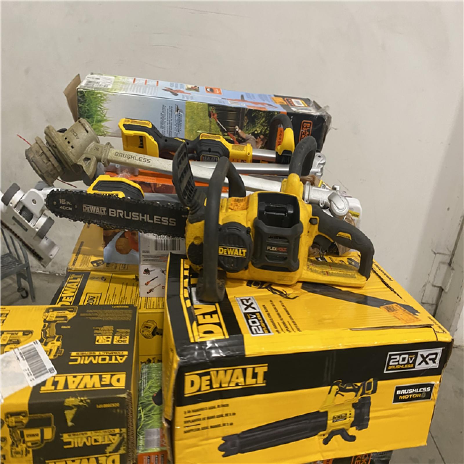 Dallas Location - As-Is DEWALT Tool Pallet