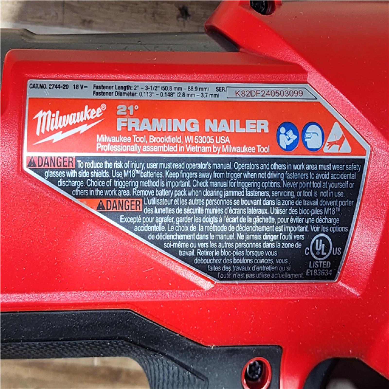 HOUSTON LOCATION - AS-IS (APPEARS LIKE NEW) Milwaukee FUEL 3-1/2 in. 18-Volt 21-Degree Lithium-Ion Brushless Cordless Framing Nailer (Tool-Only)