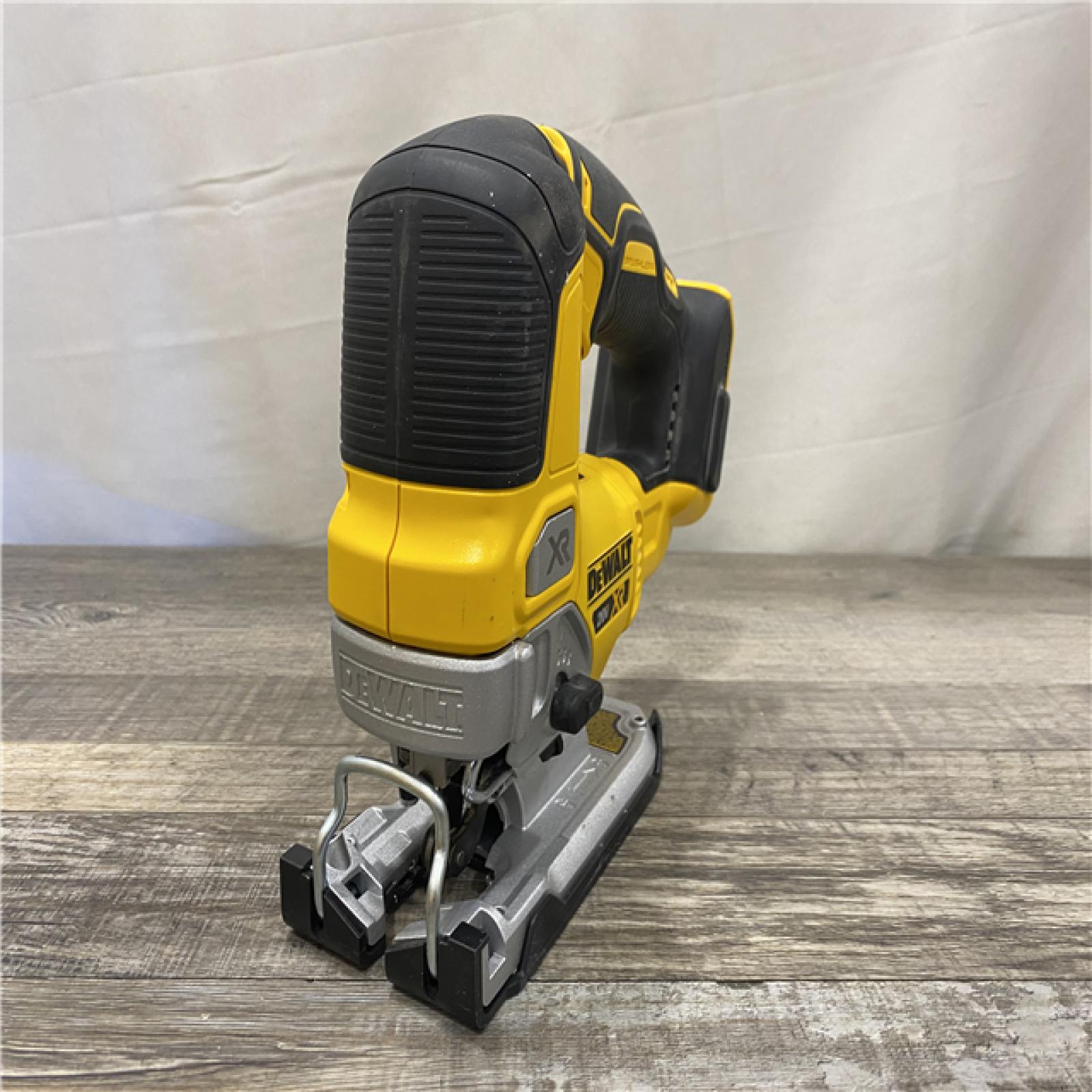 AS-IS DEWALT 20V MAX XR Cordless Brushless Jigsaw (Tool Only)