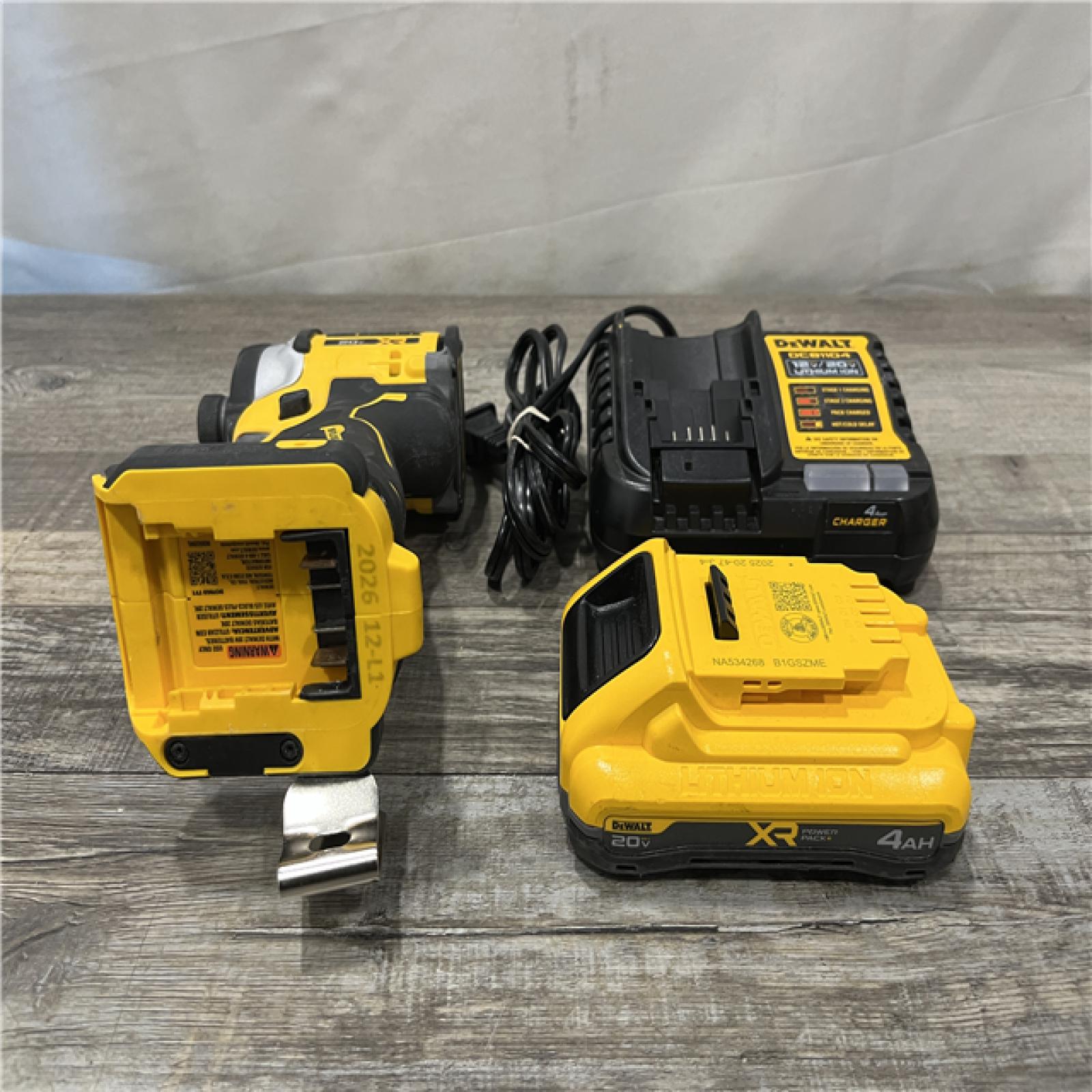 AS-IS DEWALT 20V MAX XR Lithium-Ion Brushless Cordless 3-Speed High Torque 1/4 in. Impact Driver Kit