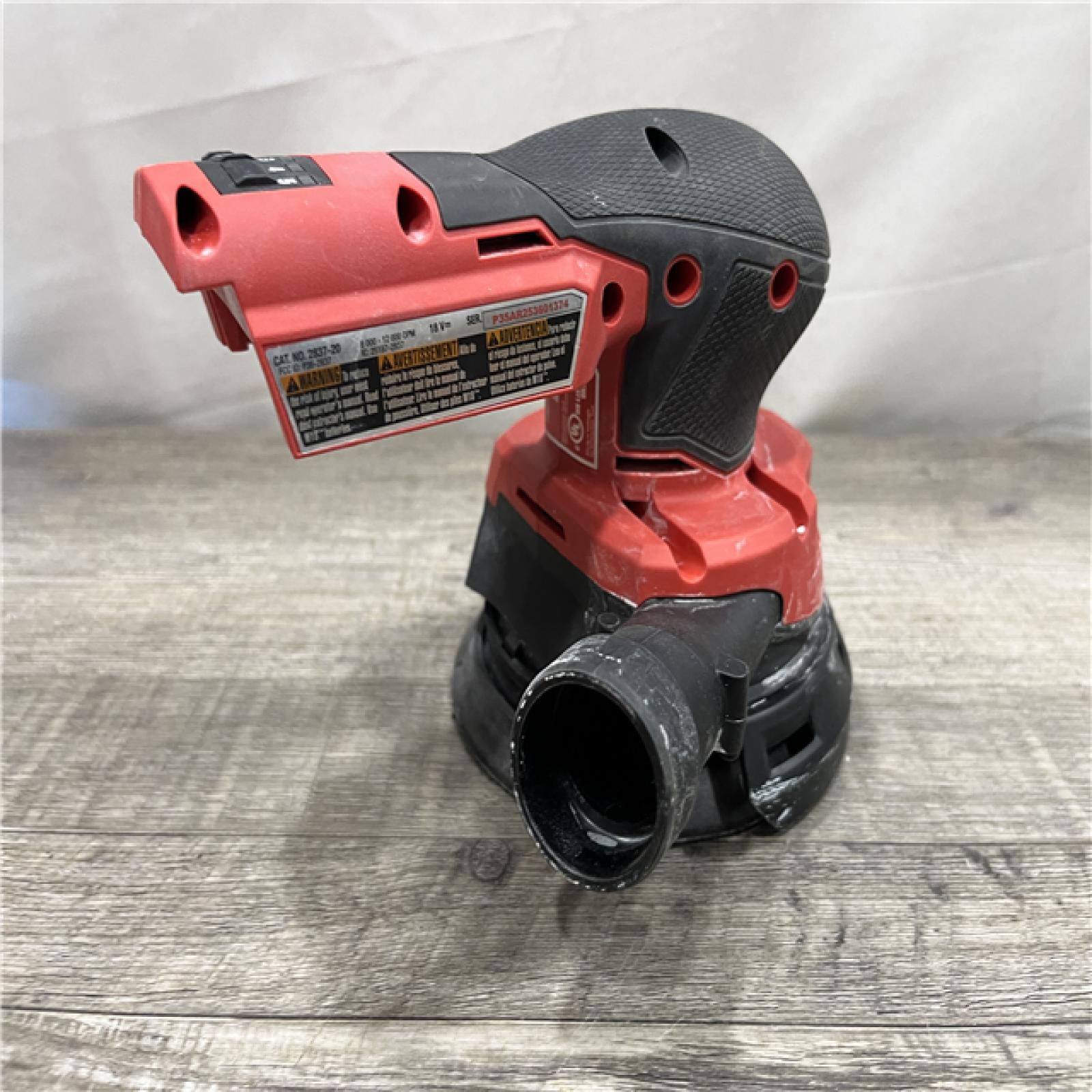 AS-IS Milwaukee 18V Lithium-Ion Brushless Cordless FUEL 5 in. Random Orbit Sander (Tool-Only)