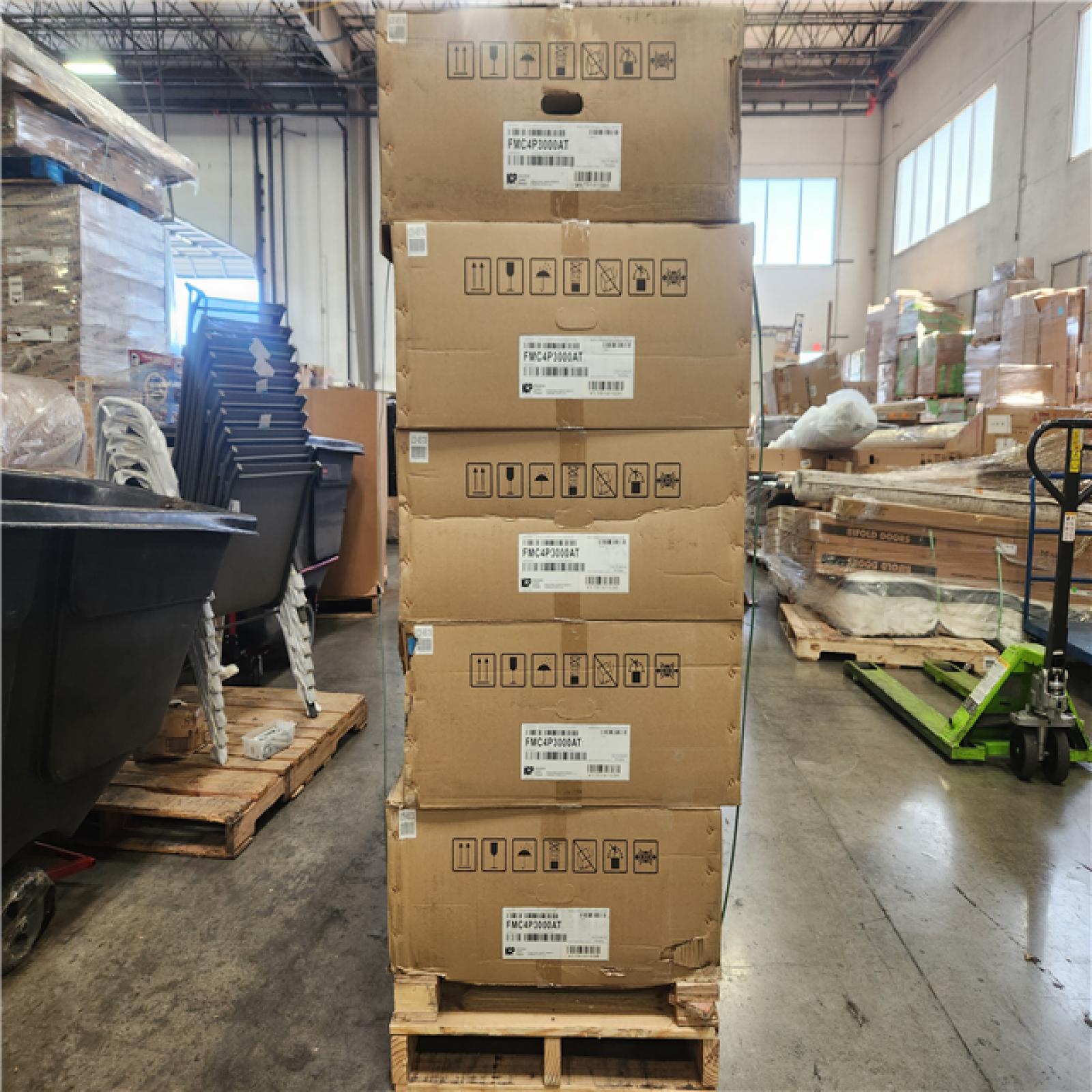 Phoenix Location NEW Tempstar - FMC4P3000AT - 2-1/2 Ton, Cased Apartment Piston Fan Coil Pallet (5 Boxes)