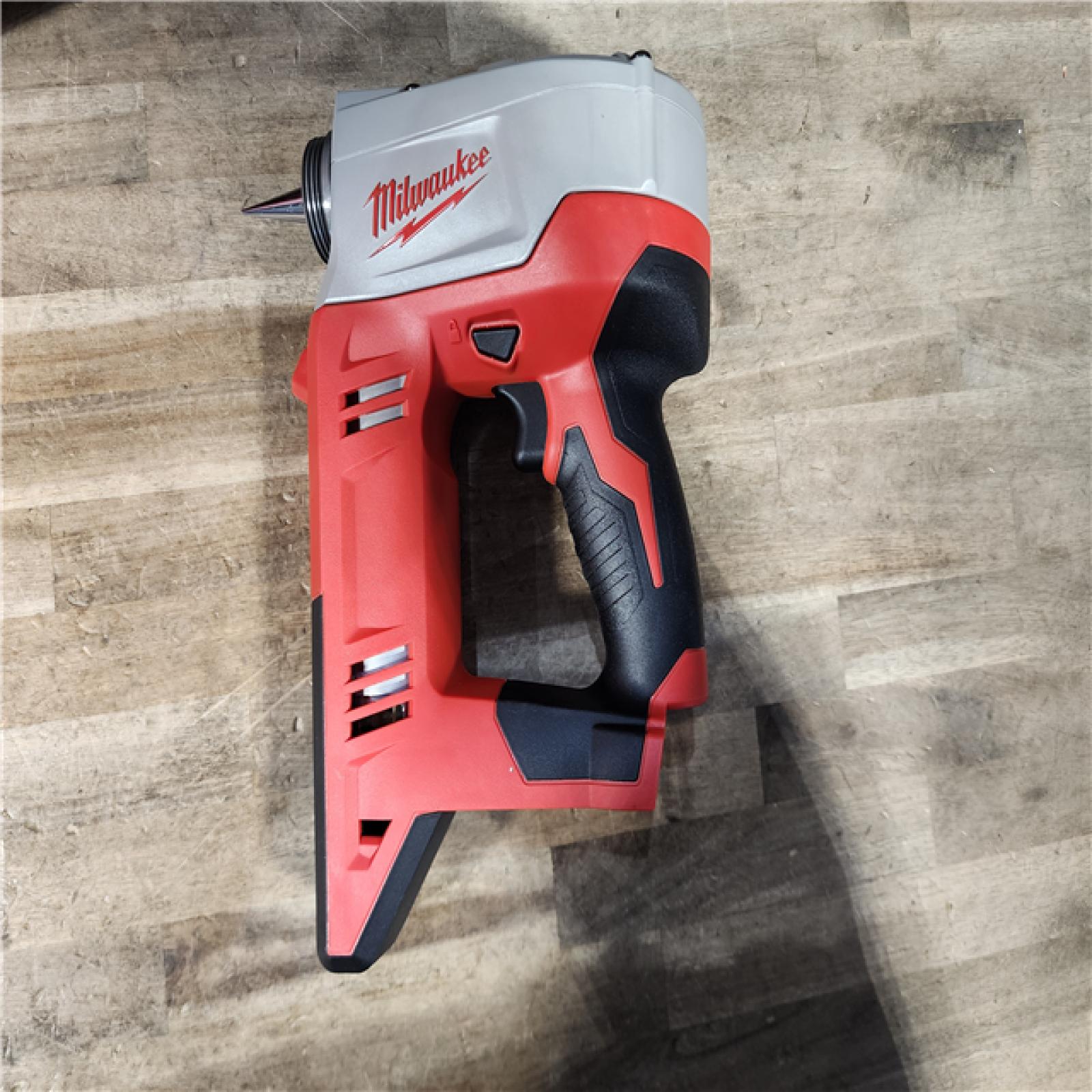 HOUSTON LOCATION - AS-IS (APPEARS LIKE NEW) Milwaukee 2632-22XC M18 18-Volt Propex Expansion Tool Kit W/ Batteries