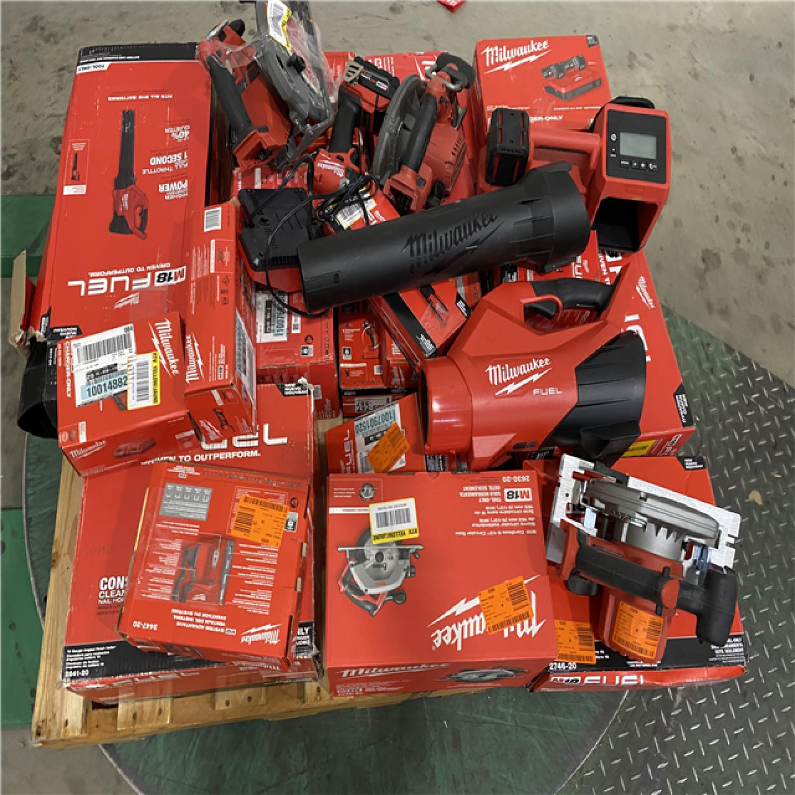 Dallas Location - As-Is MILWAUKEE Tool Pallet