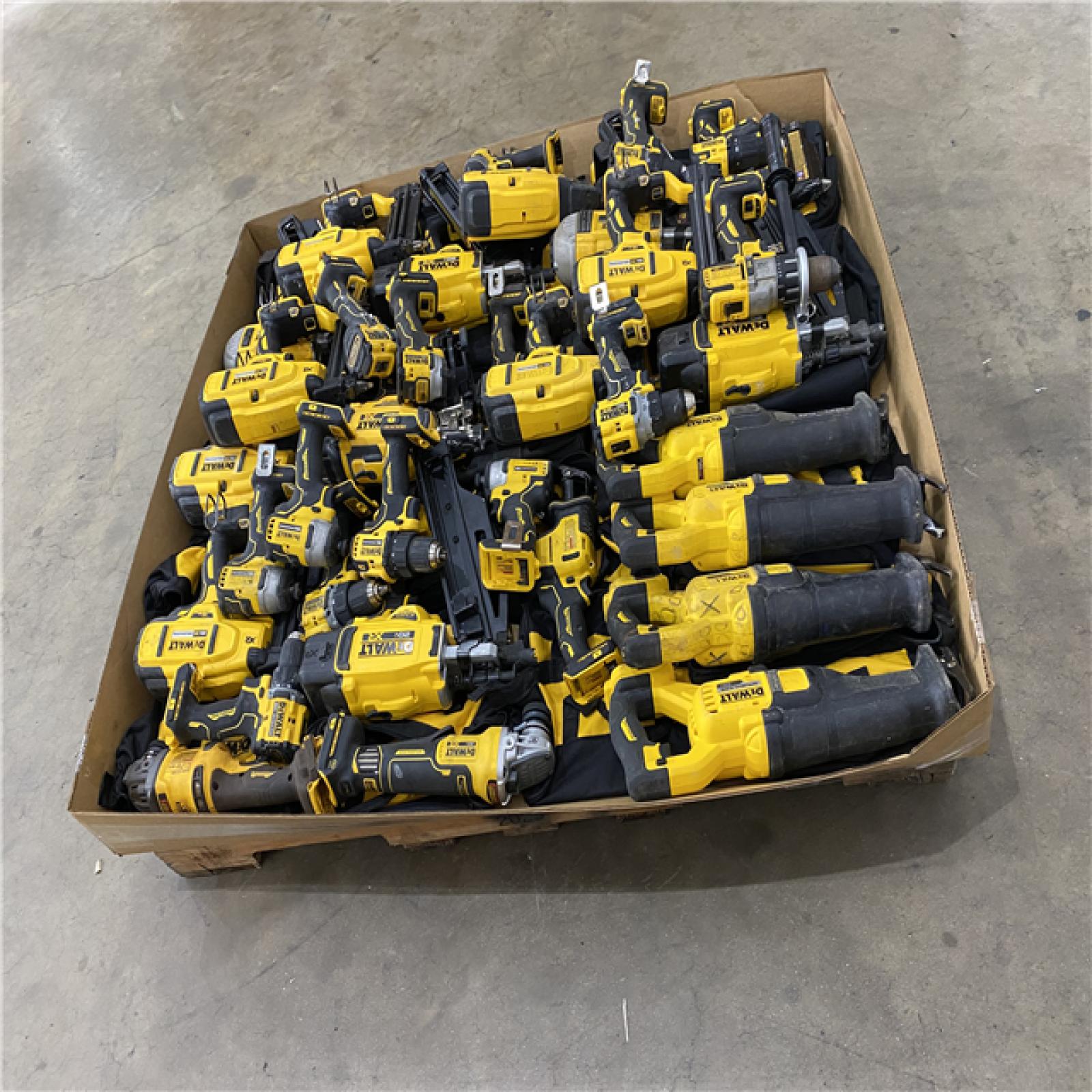 Houston Location AS IS - Tool Pallet