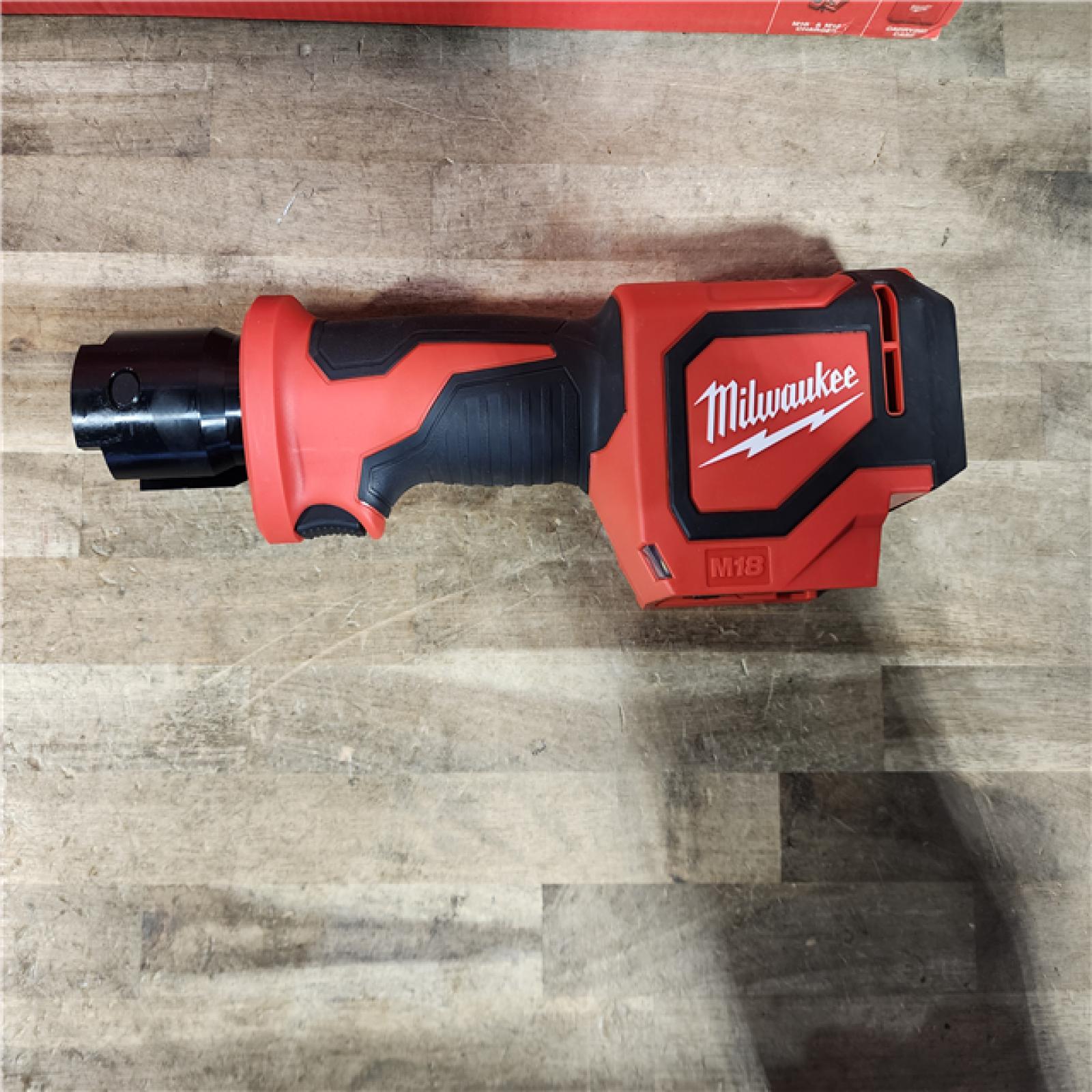 HOUSTON LOCATION - AS-IS Milwaukee M18 18V Lithium-Ion Cordless Short Throw Press Tool Kit