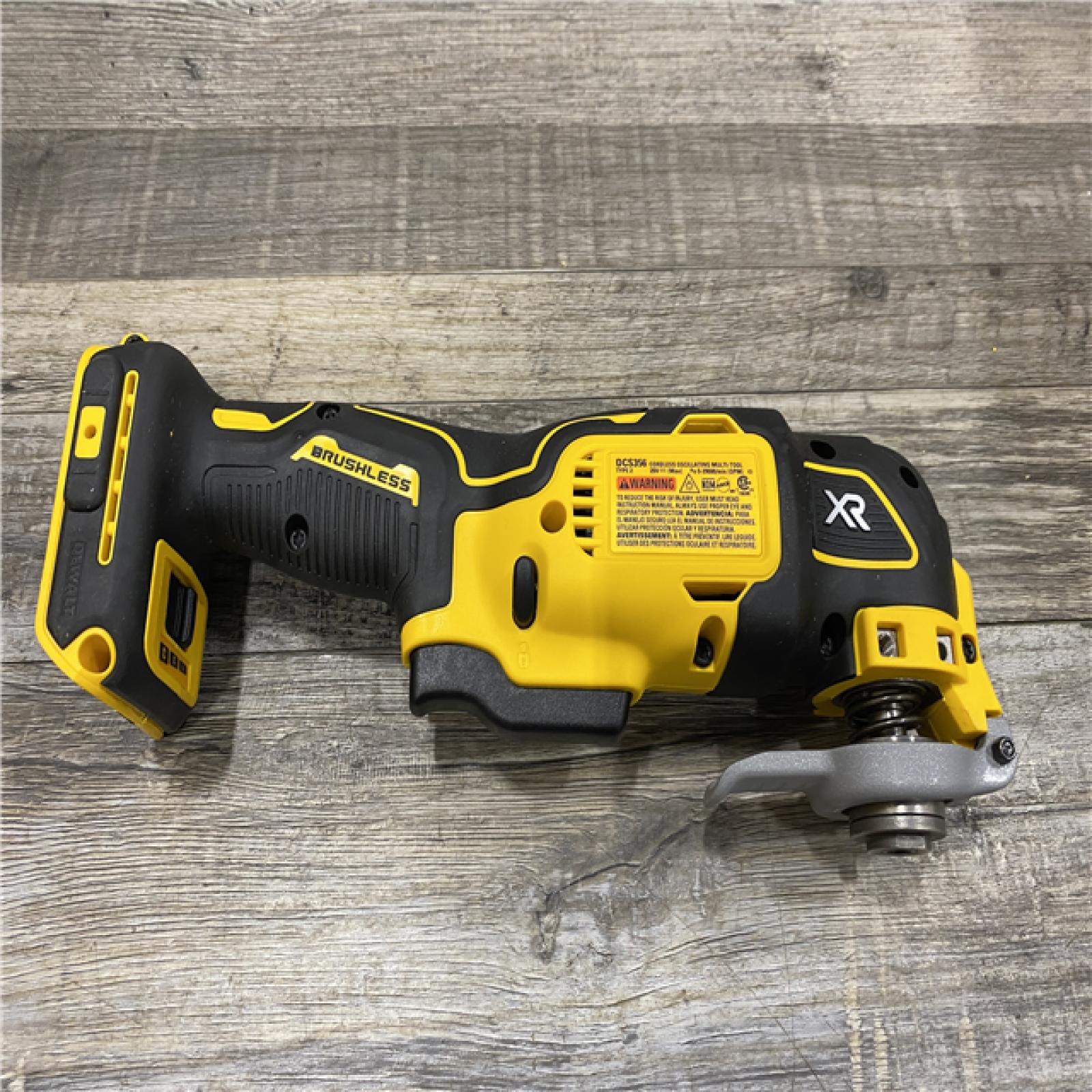 AS-IS DEWALT 20-Volt MAX XR Cordless 3-speed Brushless Oscillating Multi-Tool DCS356B (Tool-Only)