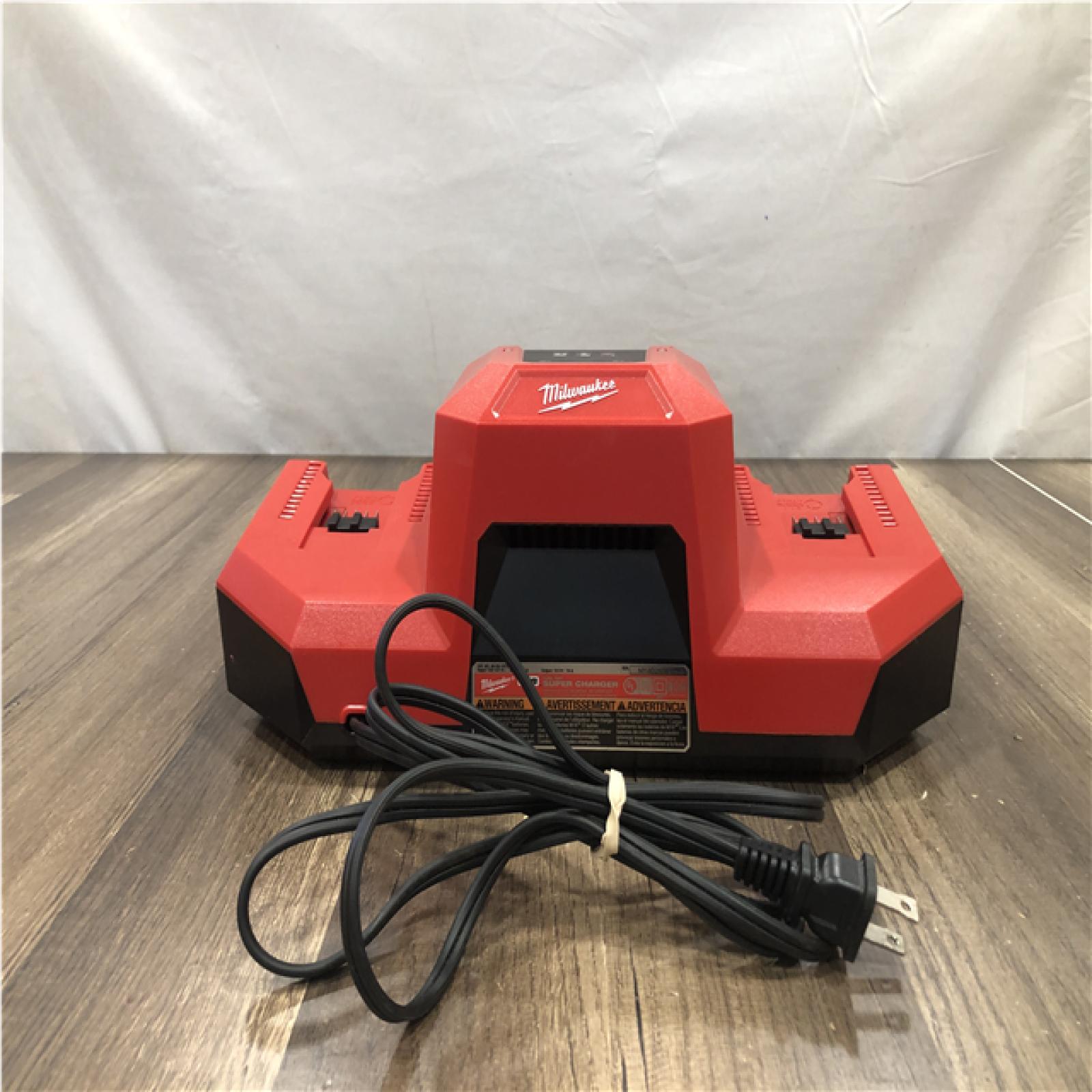 AS-IS Milwaukee 18V Dual Bay Simultaneous Super Charger (Tool-Only)