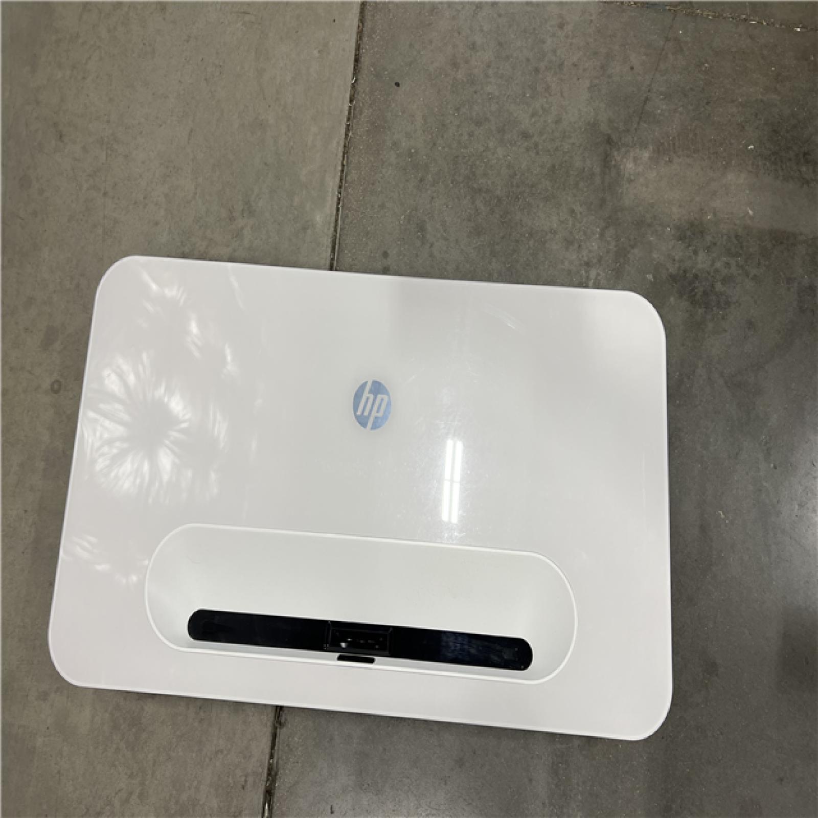 AS-IS  HP BP5000 Smart Projectors  4K UHD Resolution   White | BP5000