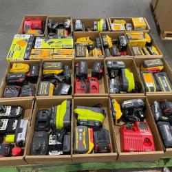 DALLAS LOCATION - AS-IS BATTERY AND CHARGERS PALLET