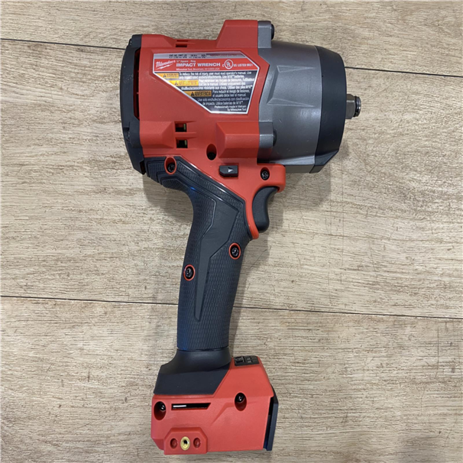 AS-IS Milwaukee FUEL 18V Lithium-Ion Brushless Cordless 1/2 in. Impact Wrench w/Friction Ring Kit