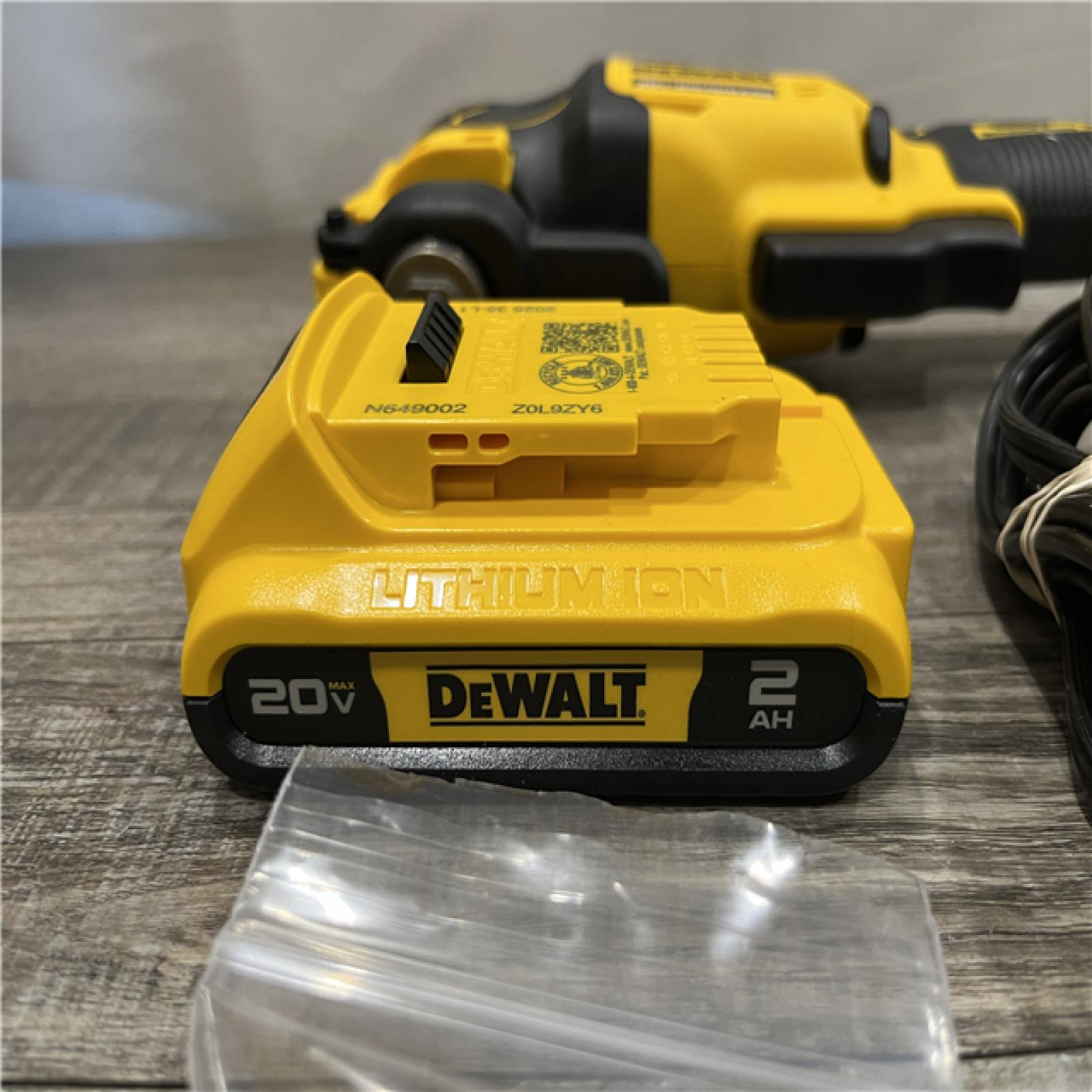 AS-IS DEWALT ATOMIC 20V MAX Cordless Brushless Oscillating Multi Tool Kit