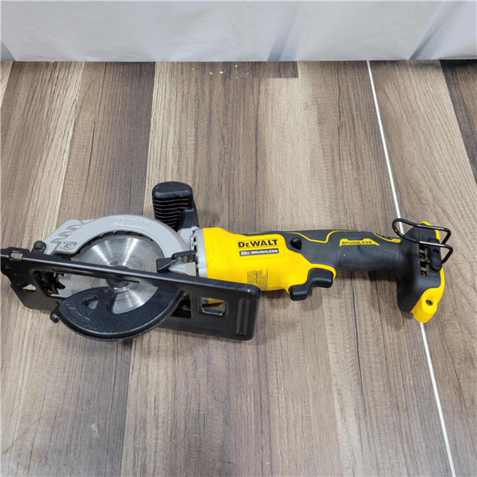 AS-IS DEWALT ATOMIC 20V MAX Cordless Brushless 4-1/2 in. Circular Saw (Tool Only)