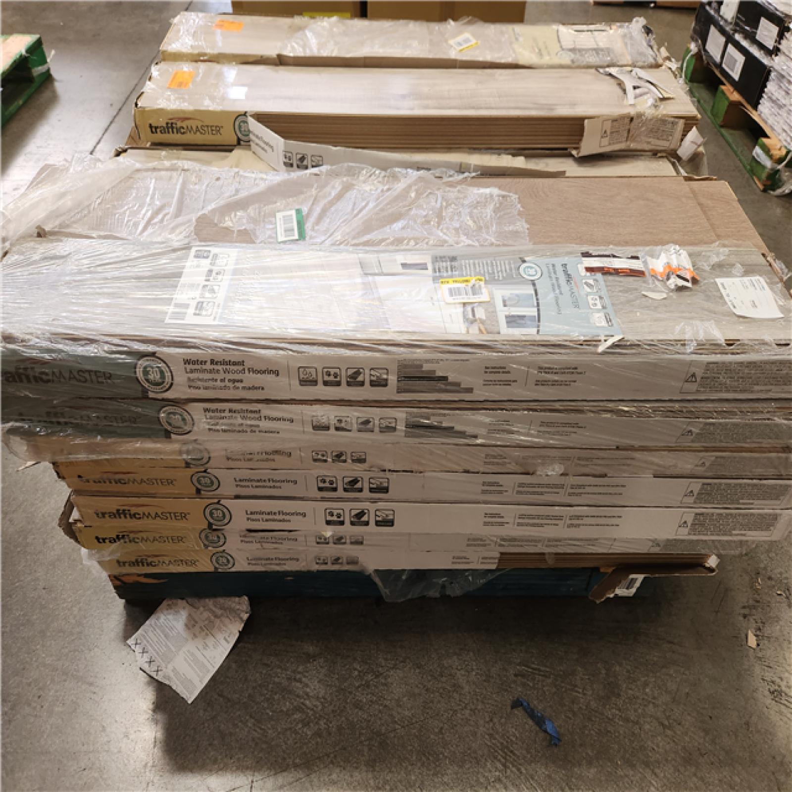 Phoenix TrafficMaster Laminate Wood Flooring Pallet (39-Boxes)