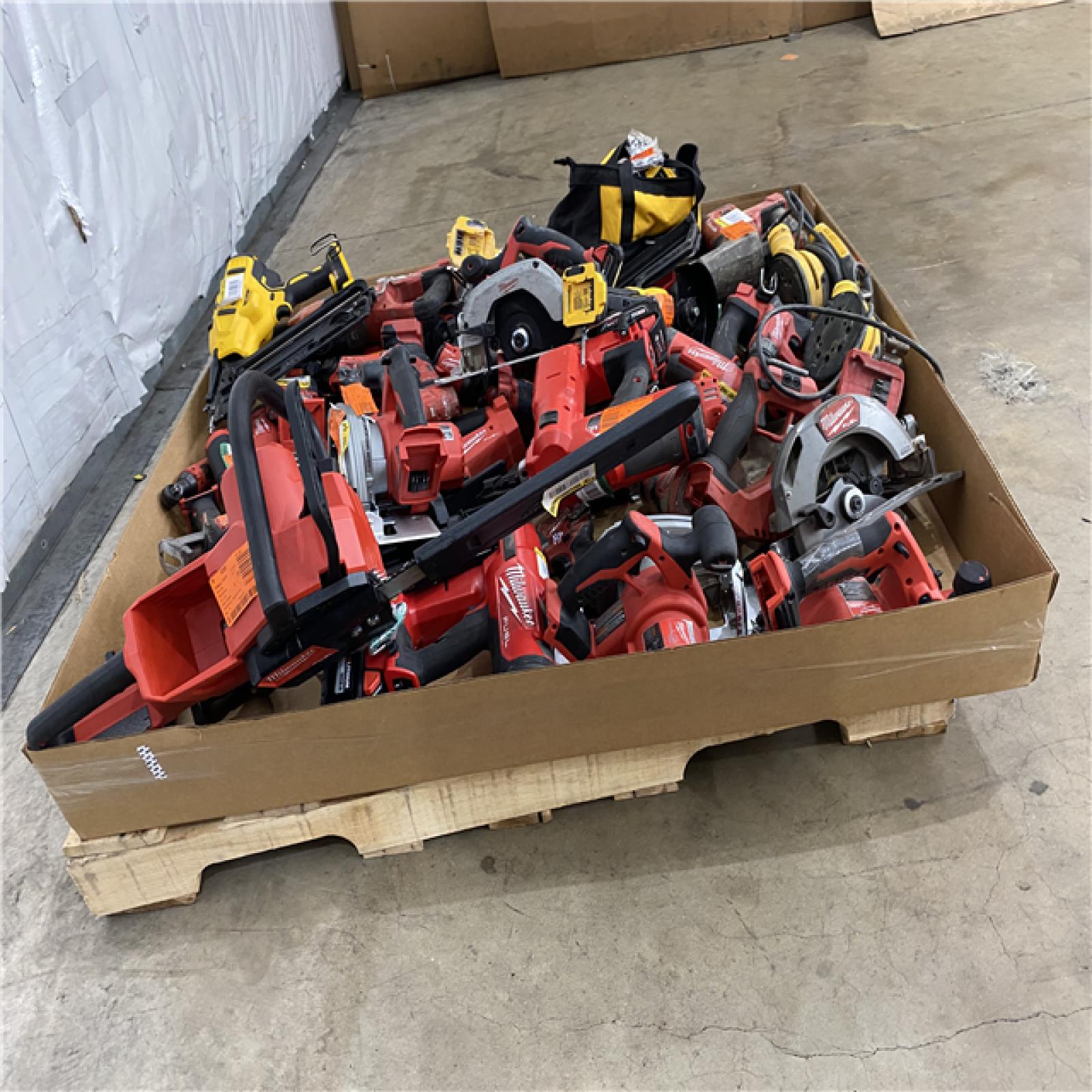 Houston Location AS IS - Tool Pallet