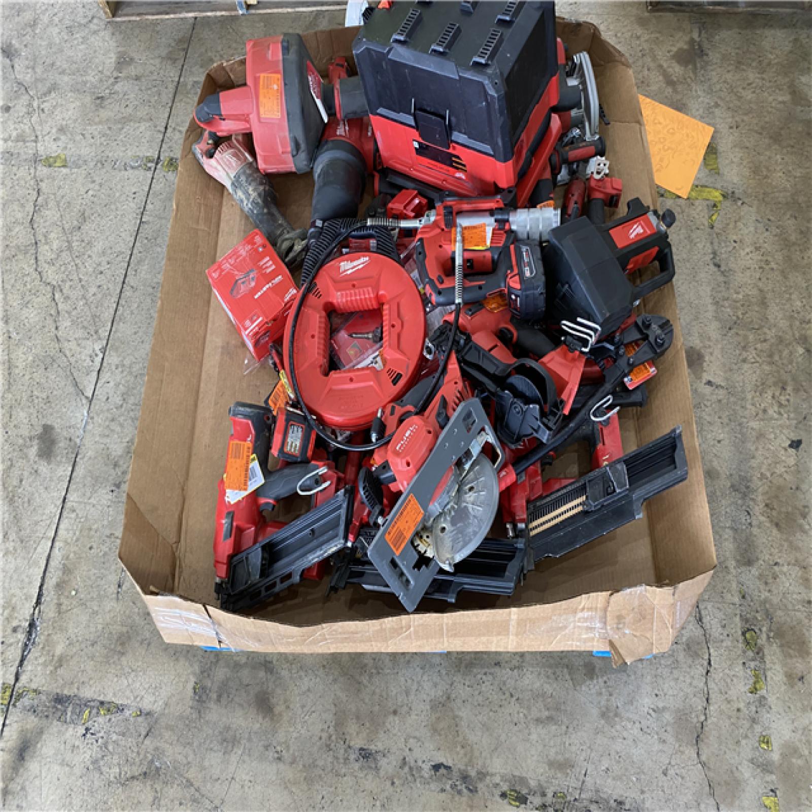 Houston Location AS IS - Tool Pallet