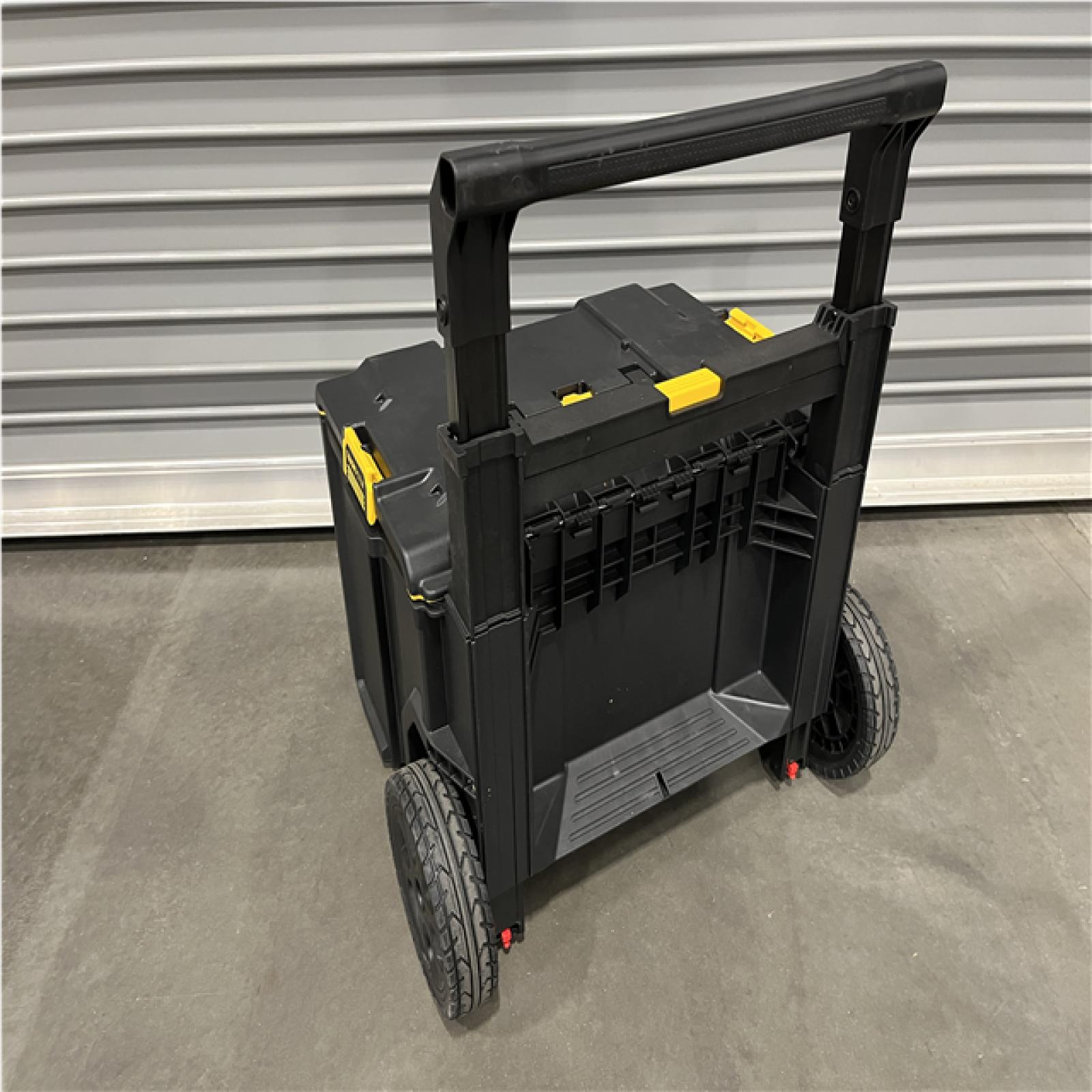 AS-IS DEWALT 20-Volt MAX ToughSystem Lithium-Ion 6-Tool Cordless Combo Kit