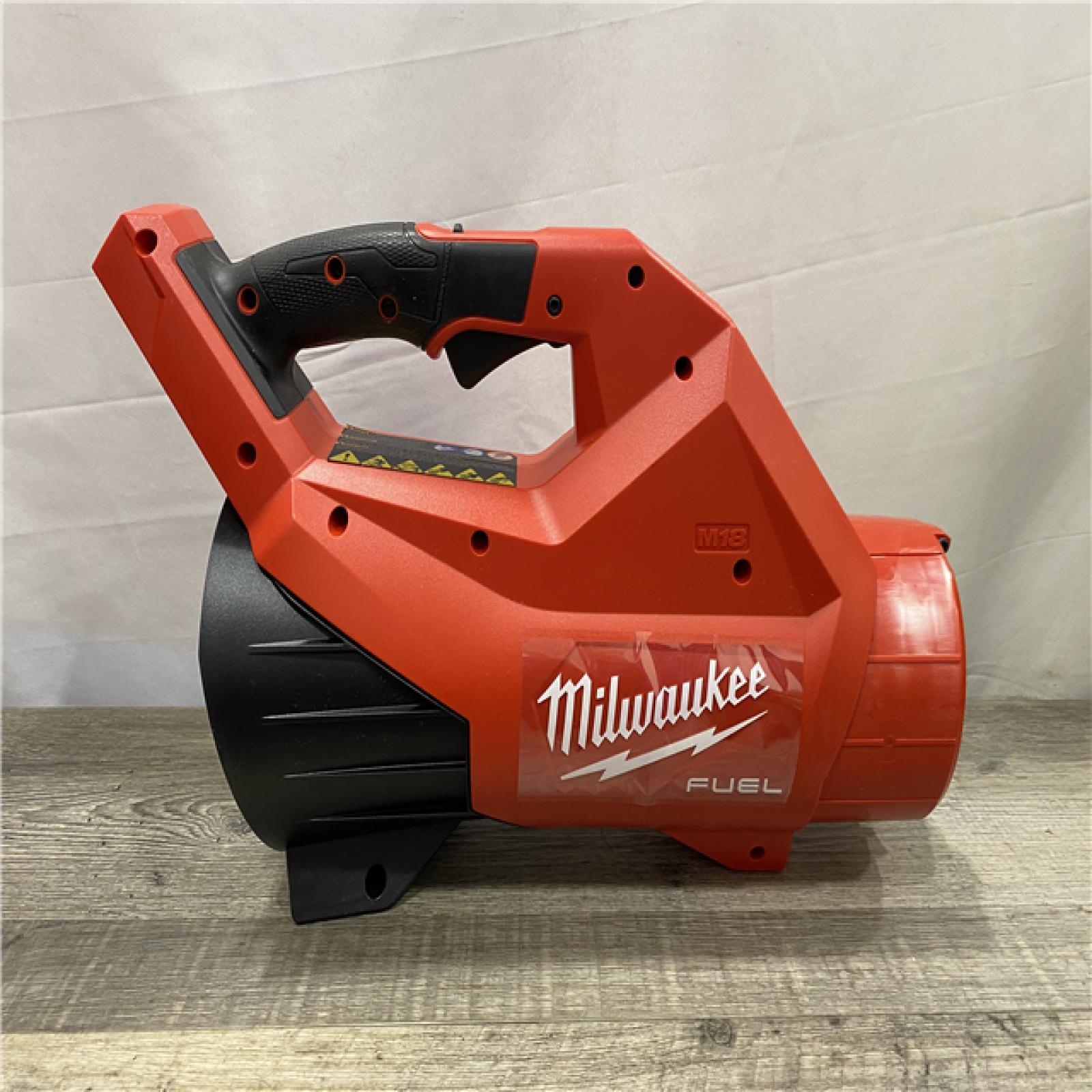 AS-IS Milwaukee FUEL 18V Lithium-Ion Brushless Cordless Handheld Blower (Tool-Only)