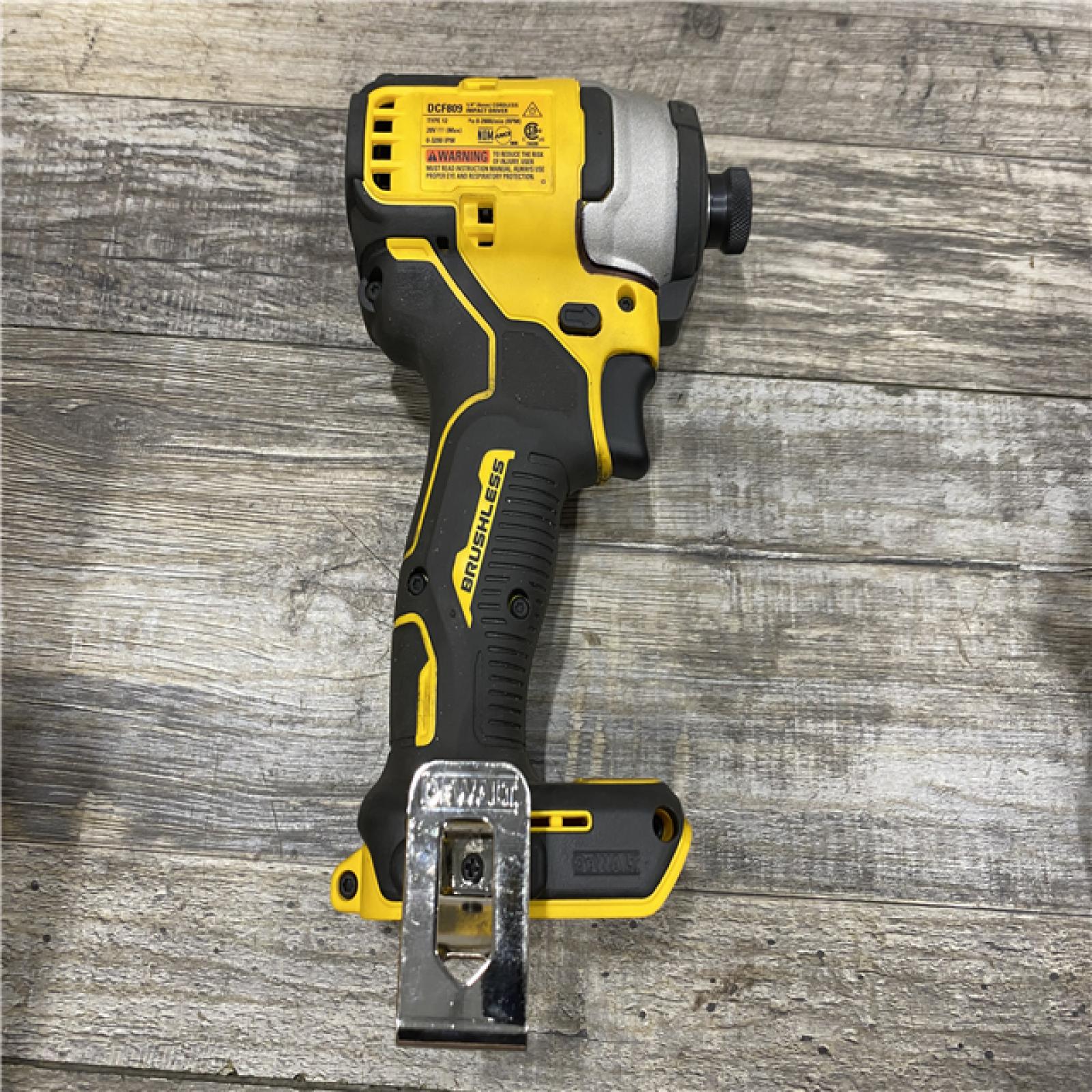 AS-IS DEWALT Atomic 20V Max Lithium-Ion Brushless Cordless Compact 1/4 in. Impact Driver Kit