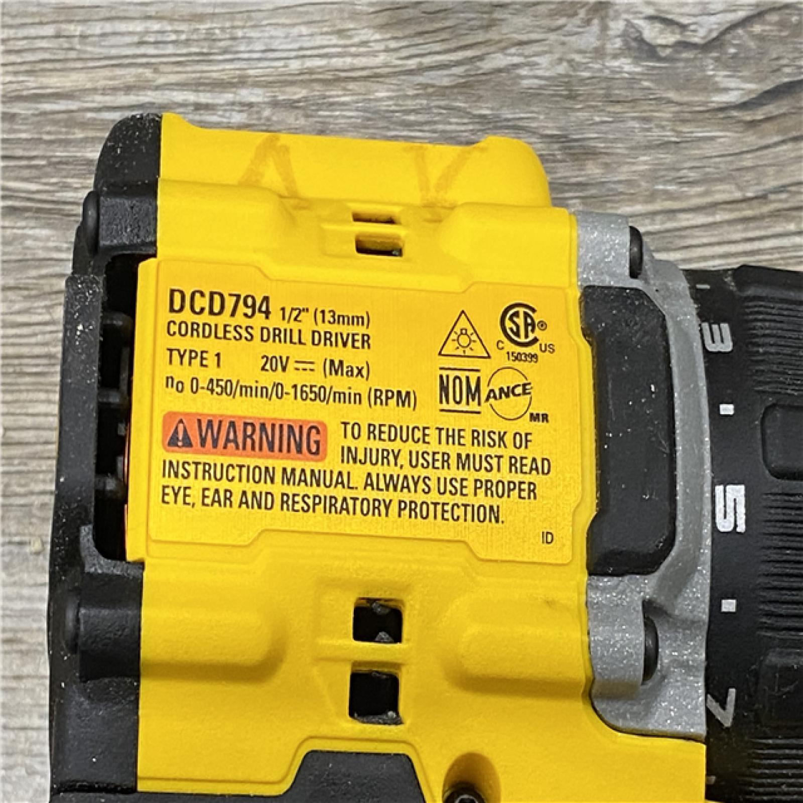 AS-IS DEWALT 20V Lithium-Ion Cordless 8-Tool Combo Kit