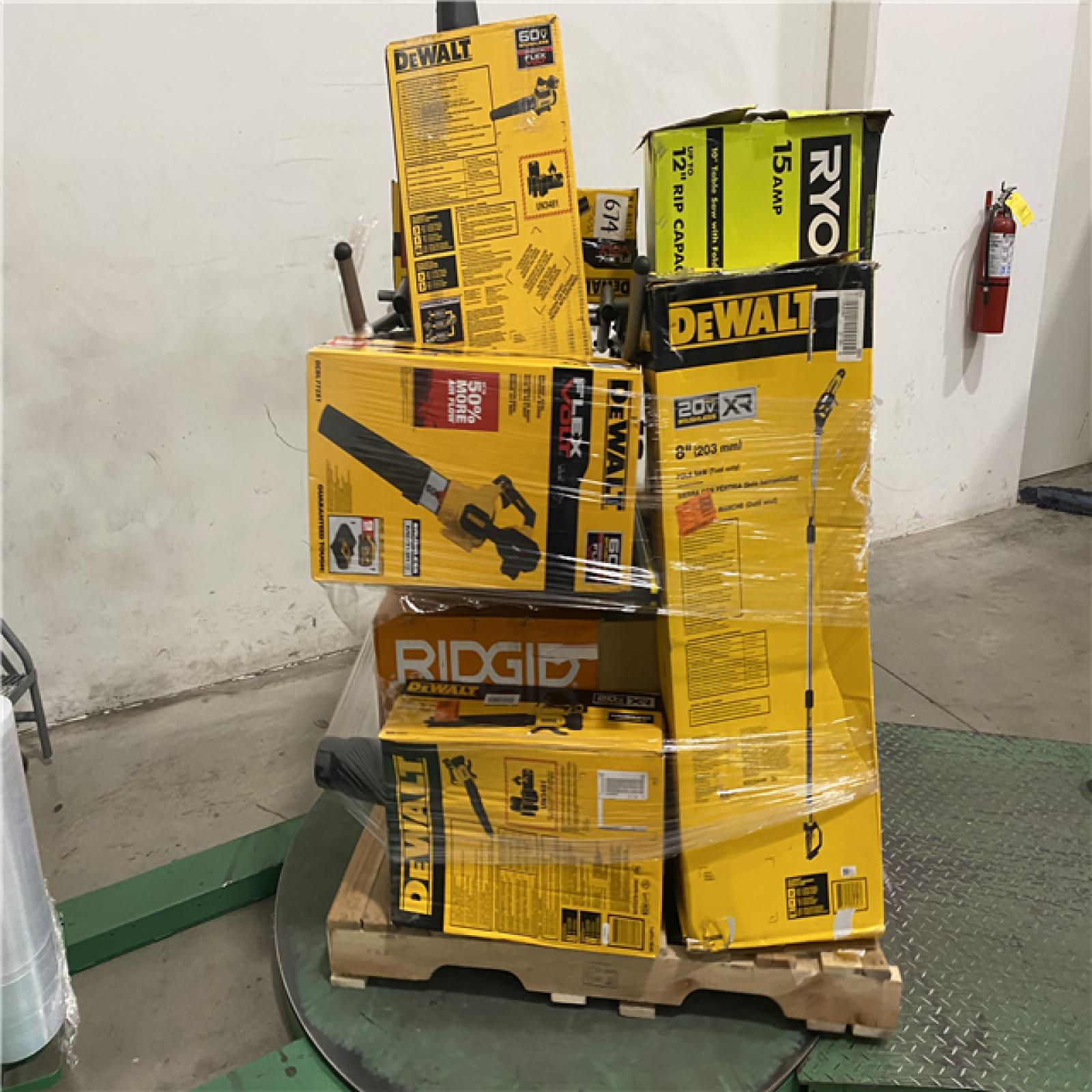 Dallas Location - As-Is Tool Pallet