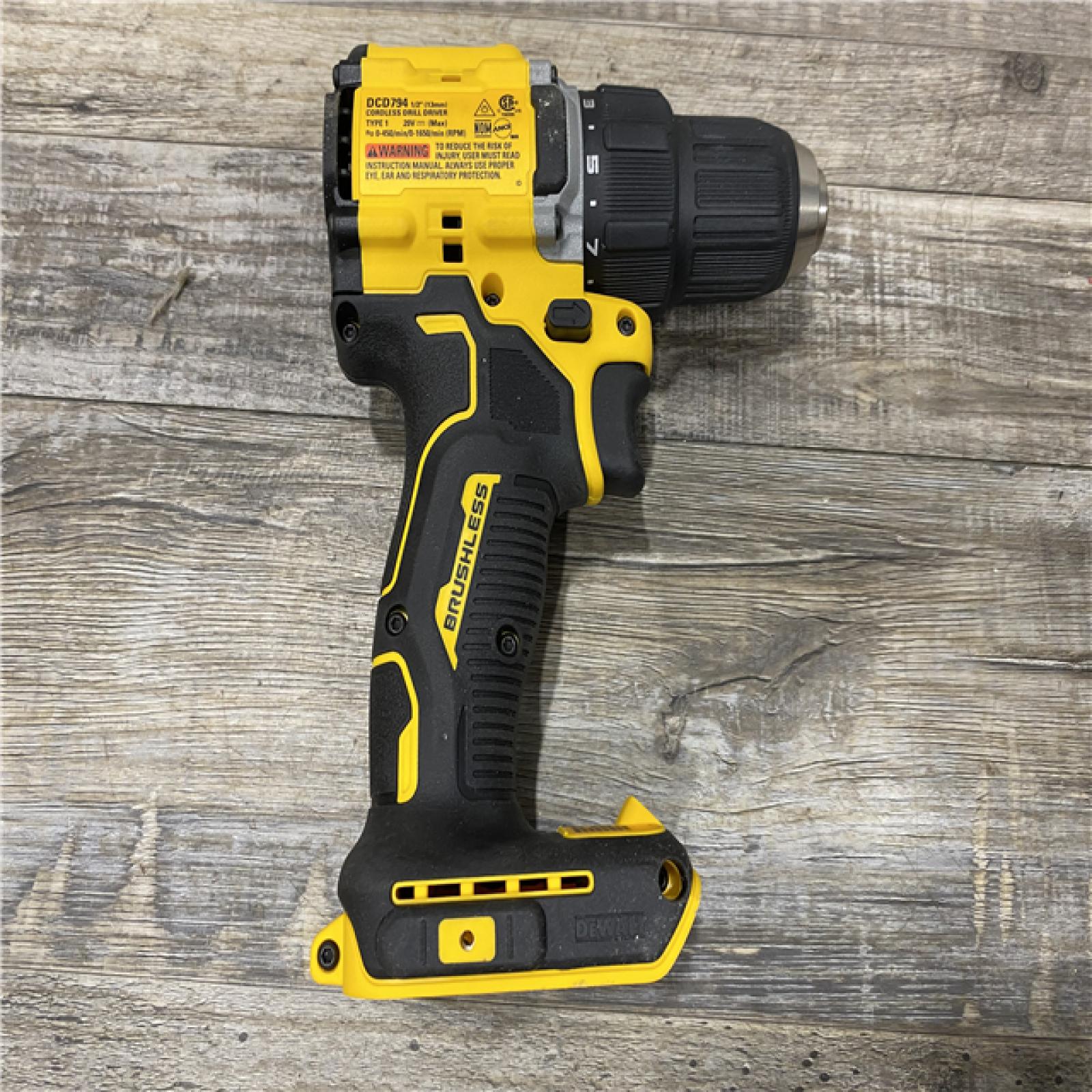 AS-IS DEWALT Atomic 20V Lithium-Ion Cordless Compact 1/2 in. Drill/Driver Kit