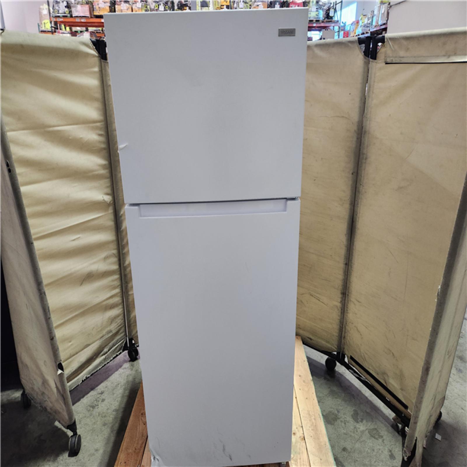 California AS-IS Vissani 18 Cu. Ft. Top Freezer Refrigerator