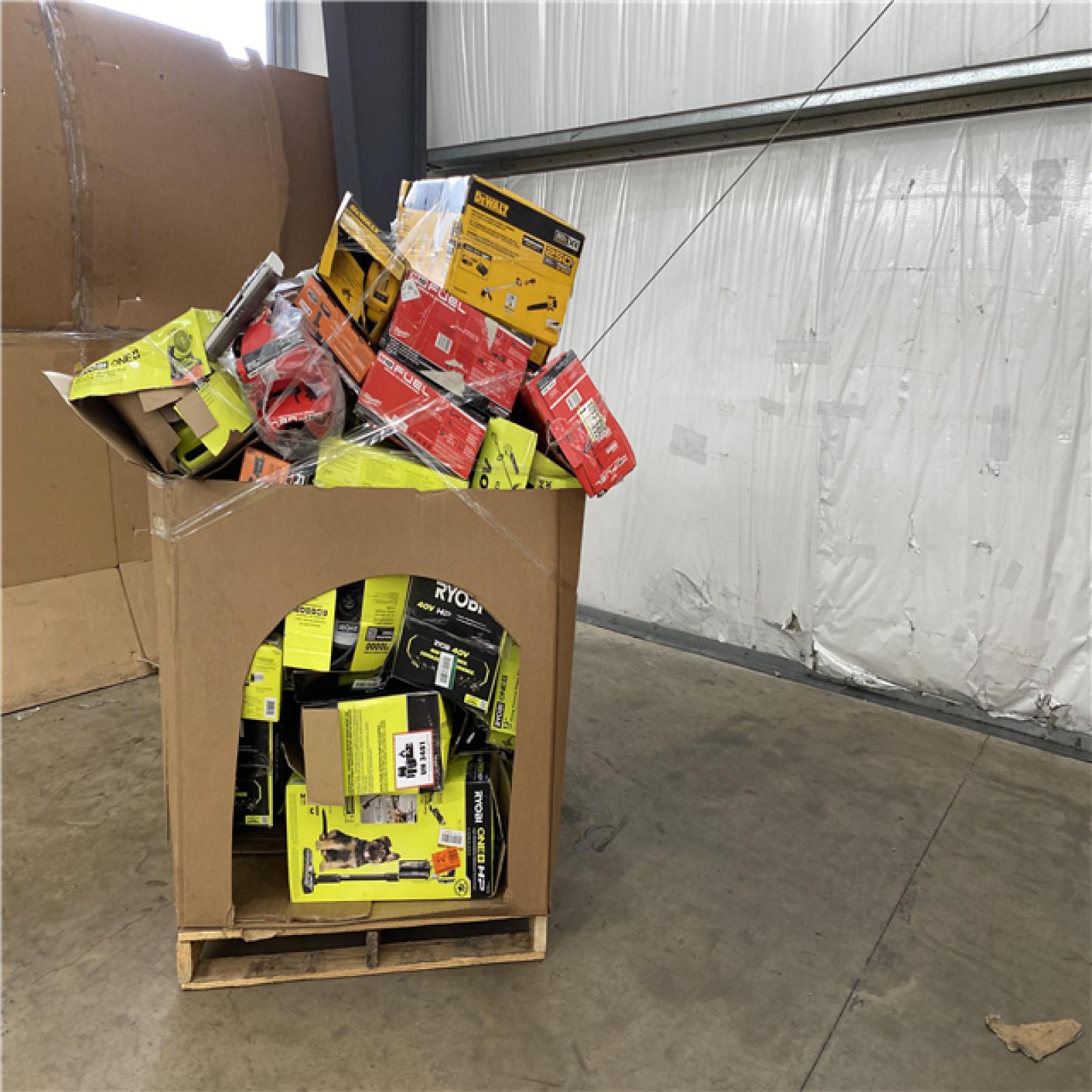 Houston Location AS IS - Tool Pallet