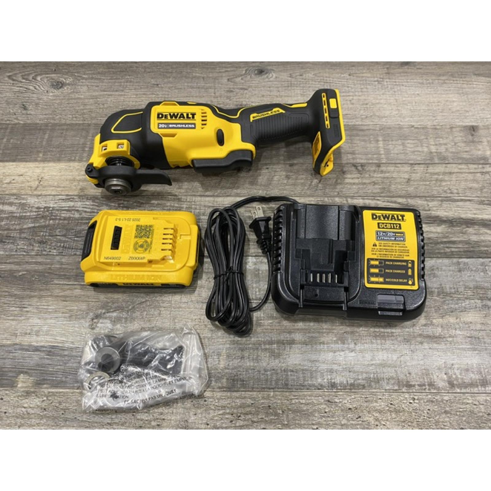 AS-IS DEWALT ATOMIC 20V MAX Cordless Brushless Oscillating Multi Tool Kit