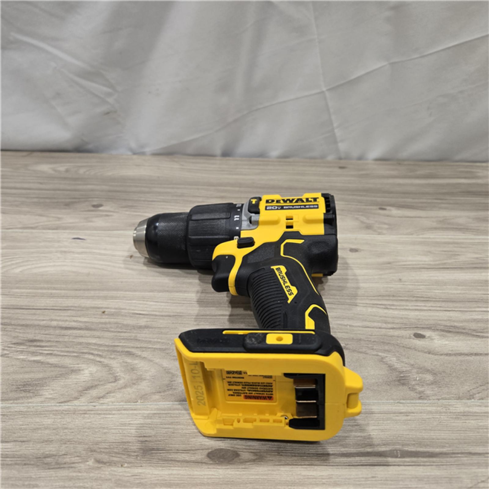 AS-IS DeWalt ATOMIC 20V Cordless 1/2 in. Hammer Drill Kit