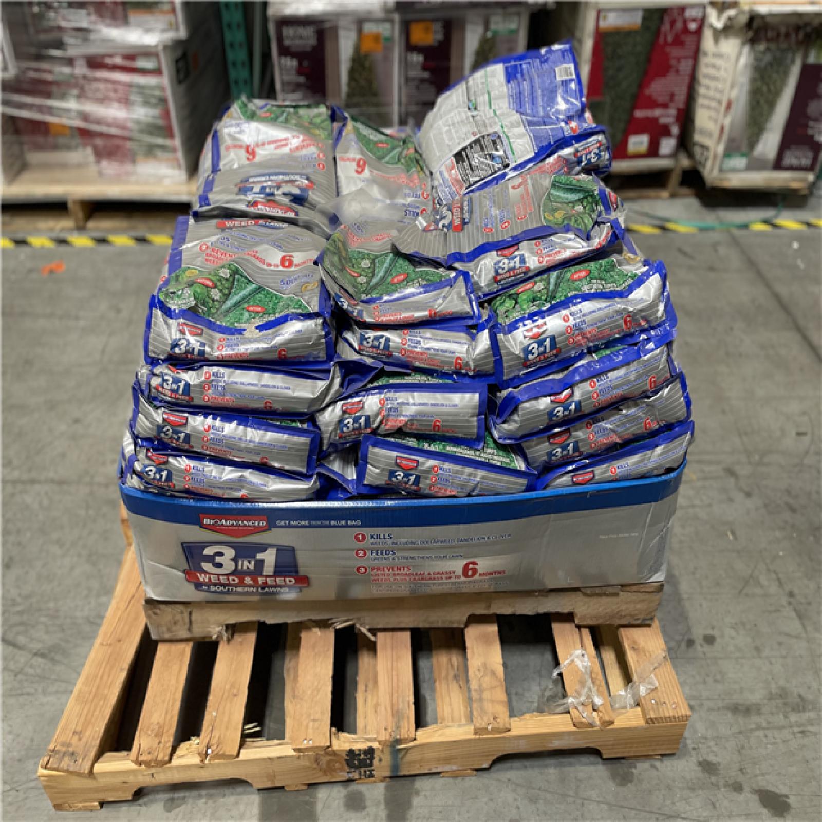 DALLAS LOCATION- Bayer BIOADVANCED 3-in-1 Weed/Feed 12.5 Lb Fertilizer PALLET (56 UNITS )