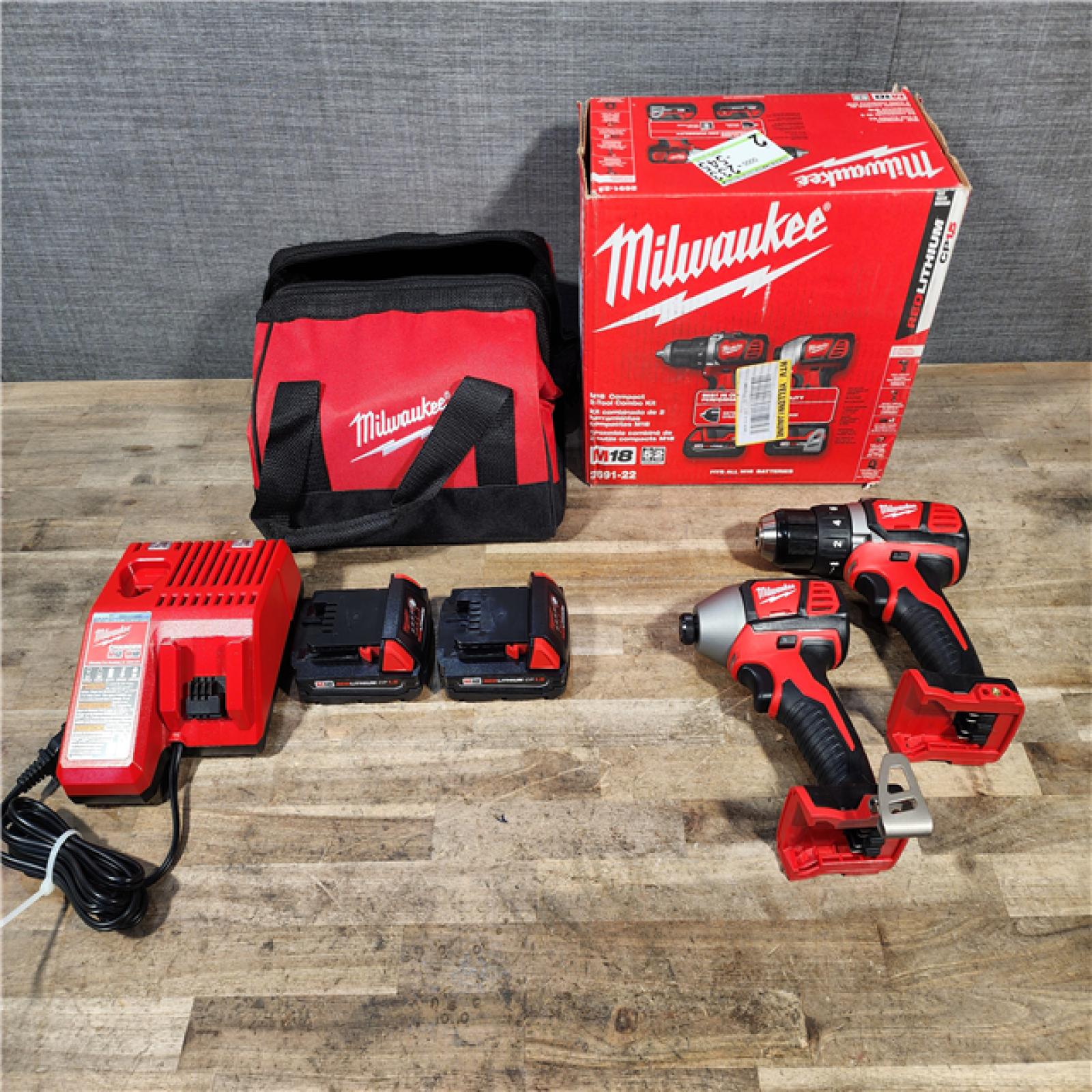 HOUSTON LOCATION - AS-IS Milwaukee M18 Brushed Cordless (2-Tool) Drill/Driver and Impact Driver Kit