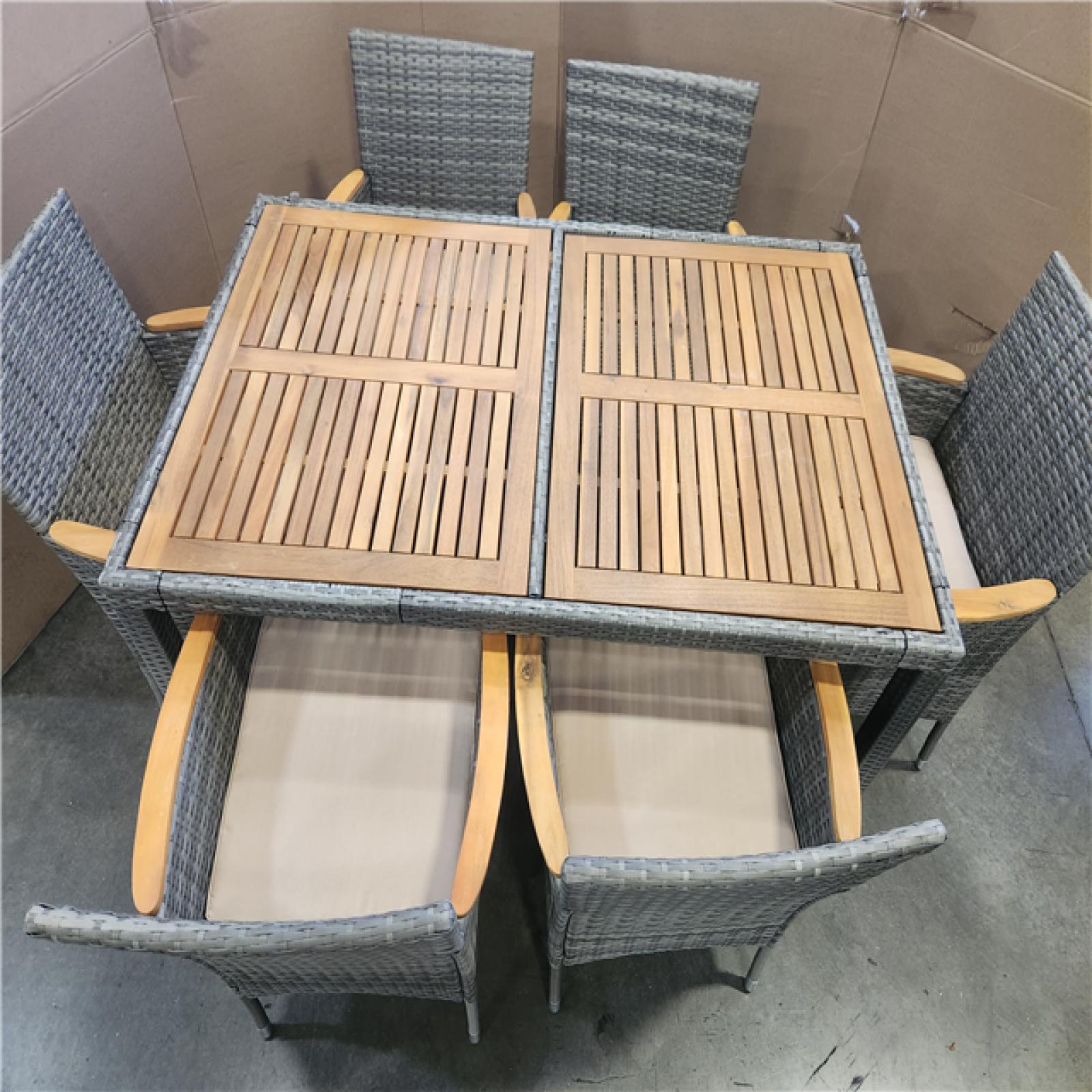 Phoenix Location 7-Piece Out Door Wicker Table and Chairs