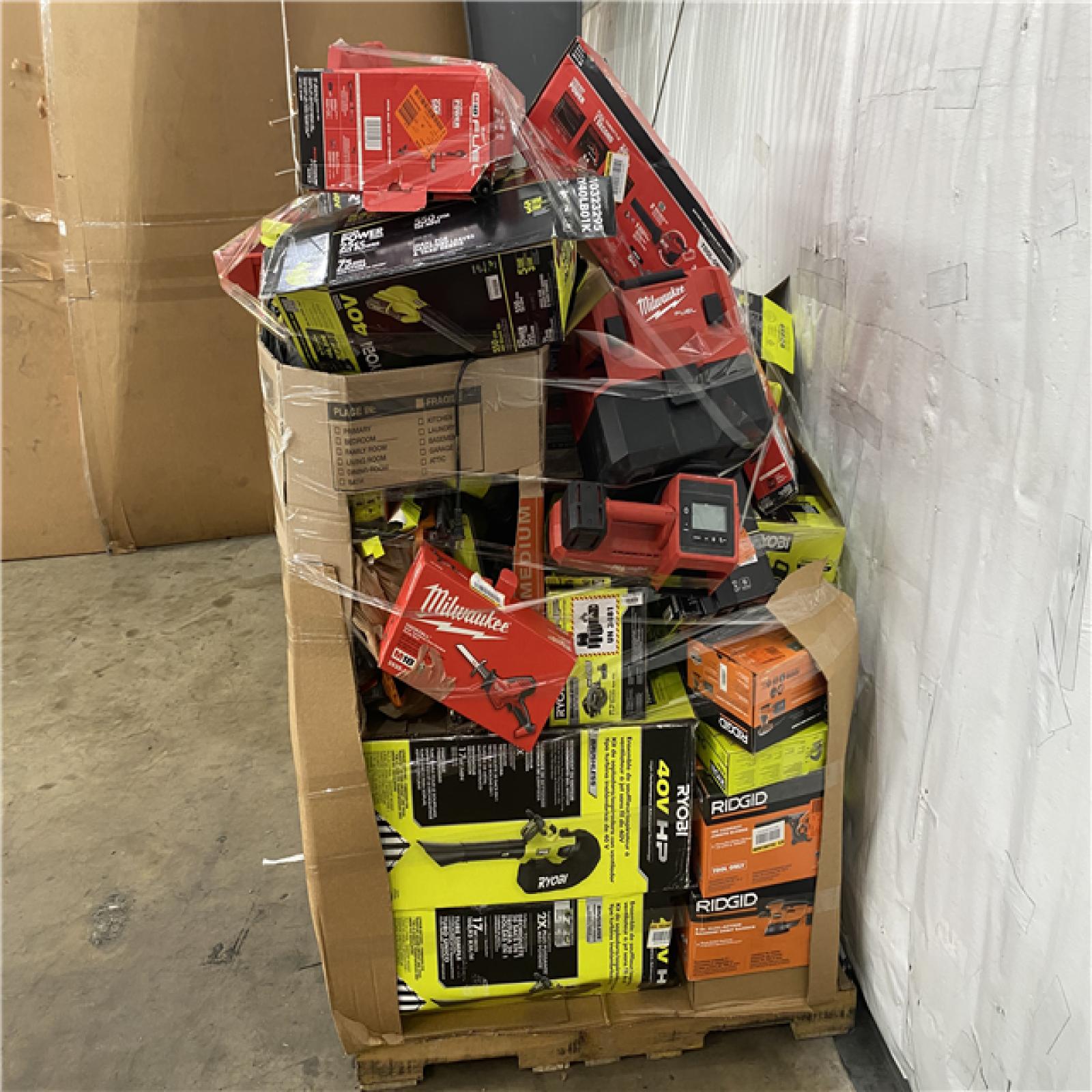 Houston Location AS IS - outdoor pallet