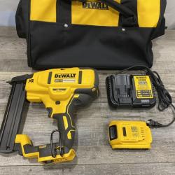 AS-IS DEWALT 20V MAX XR Lithium-Ion Cordless 18-Gauge Narrow Crown Stapler Kit