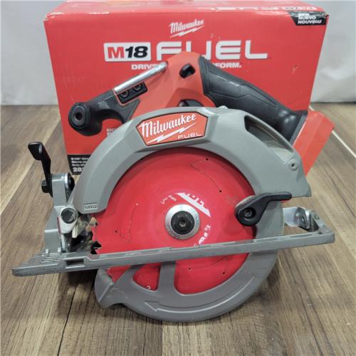 AS-IS Milwaukee   M18 FUEL 18V Lithium-Ion Brushless Cordless 6-1/2 in. Circular Saw (Tool-Only)
