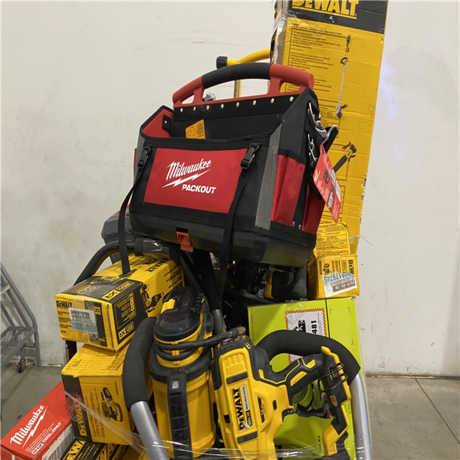 Dallas Location - As-Is Tool Pallet