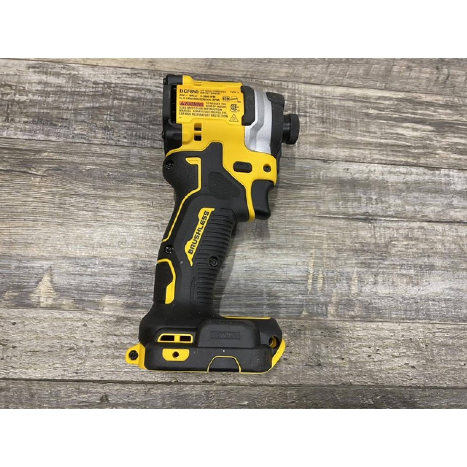 AS-IS DEWALT ATOMIC 20V MAX Lithium-Ion Cordless 1/4 in. Brushless Impact Driver Kit