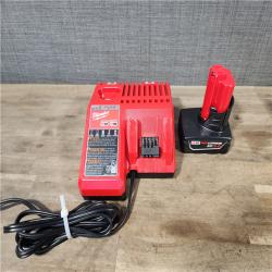 HOUSTON LOCATION - AS-IS Milwaukee Green 125 Ft. Cross Line and Plumb Points Laser Level Kit